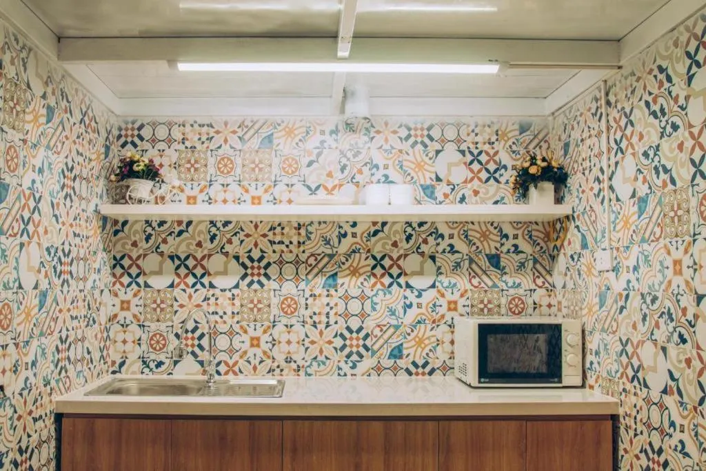 Kitchen or kitchenette in Fortuna Homestay