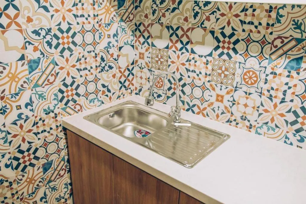 Kitchen or kitchenette in Fortuna Homestay