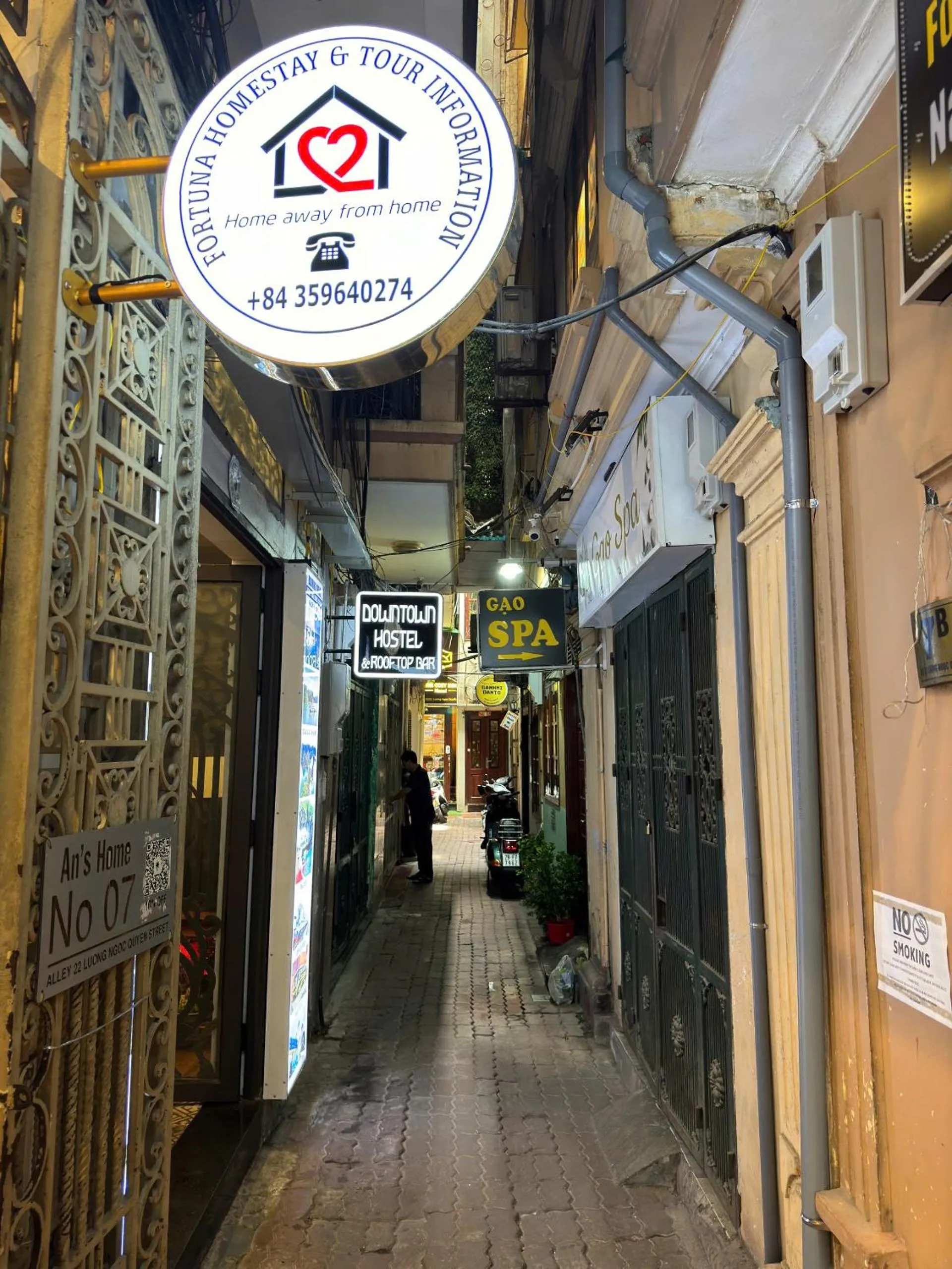 Logo/Certificate/Sign in Fortuna Homestay