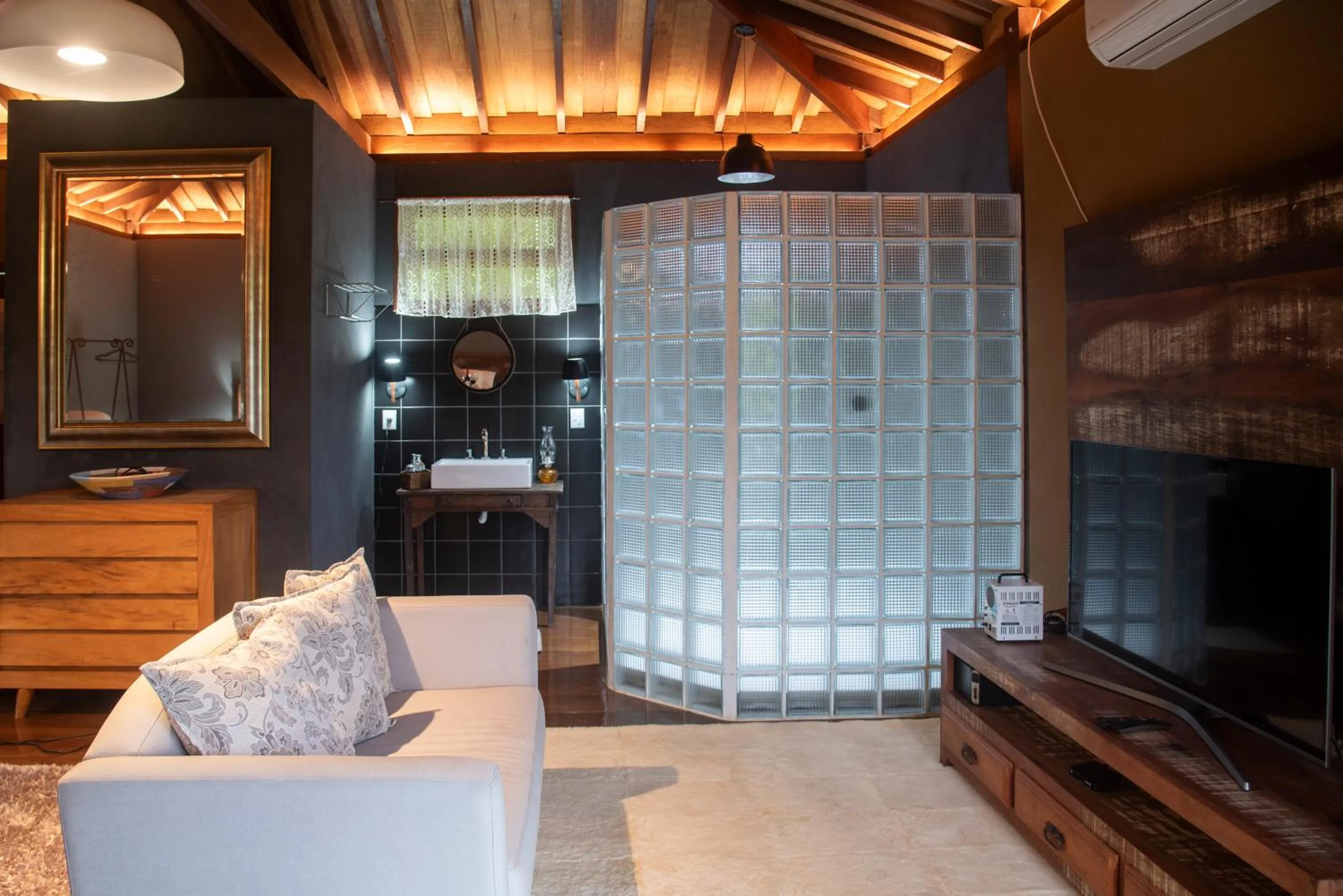 Shower in Pousada Terra Crua