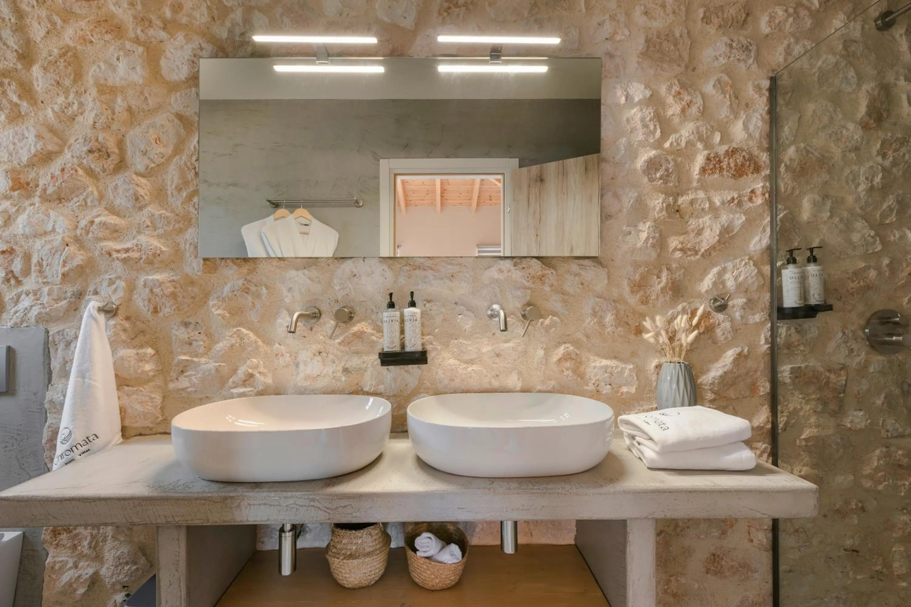 Bathroom in Chromata Assos Villas Kefalonia