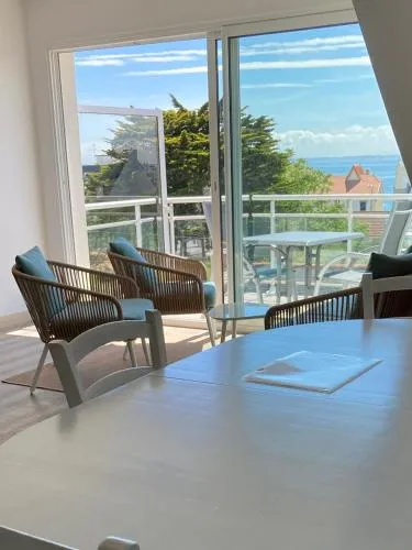 Magnifique appartement avec vue mer panoramique - Wifi inclus