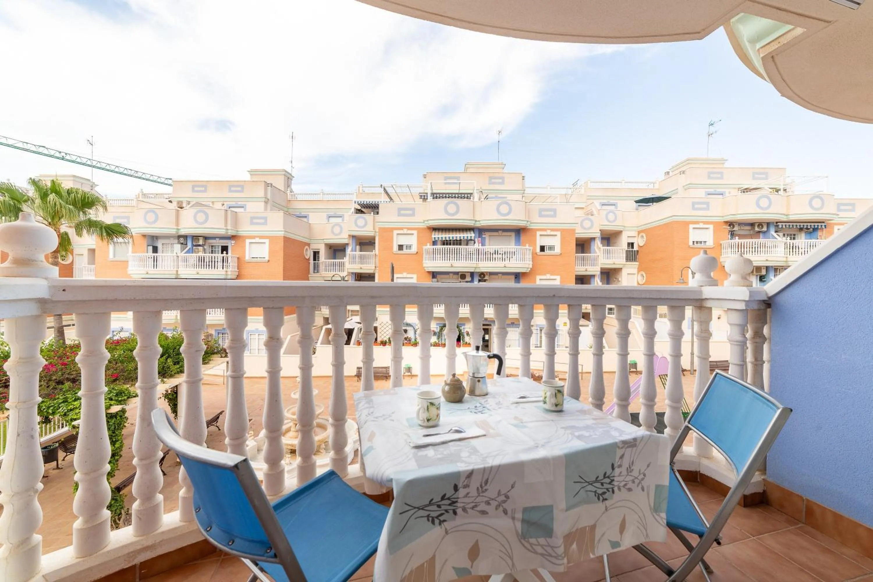 Property building in Apartamento Esbamar Vi