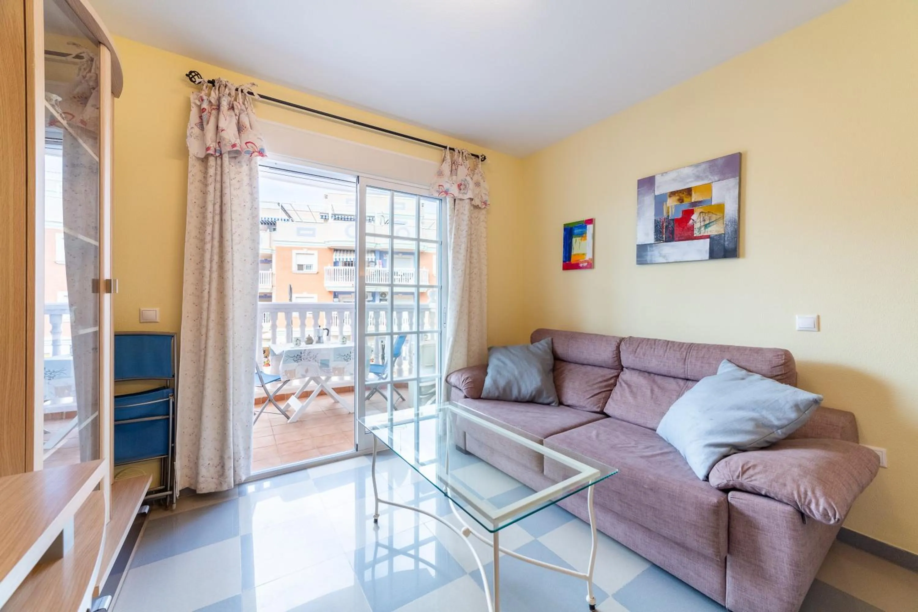 Property building in Apartamento Esbamar Vi