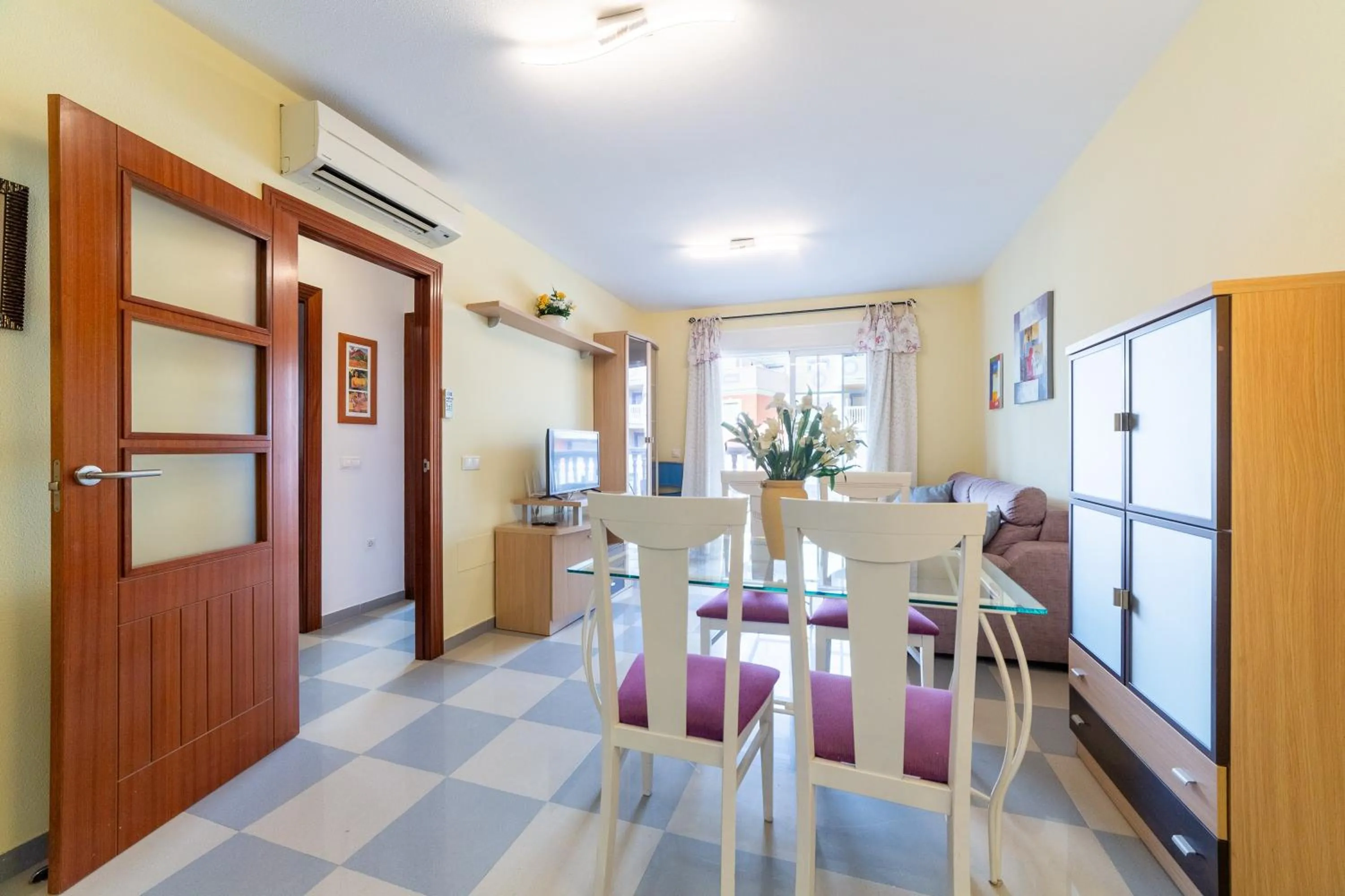 Property building in Apartamento Esbamar Vi