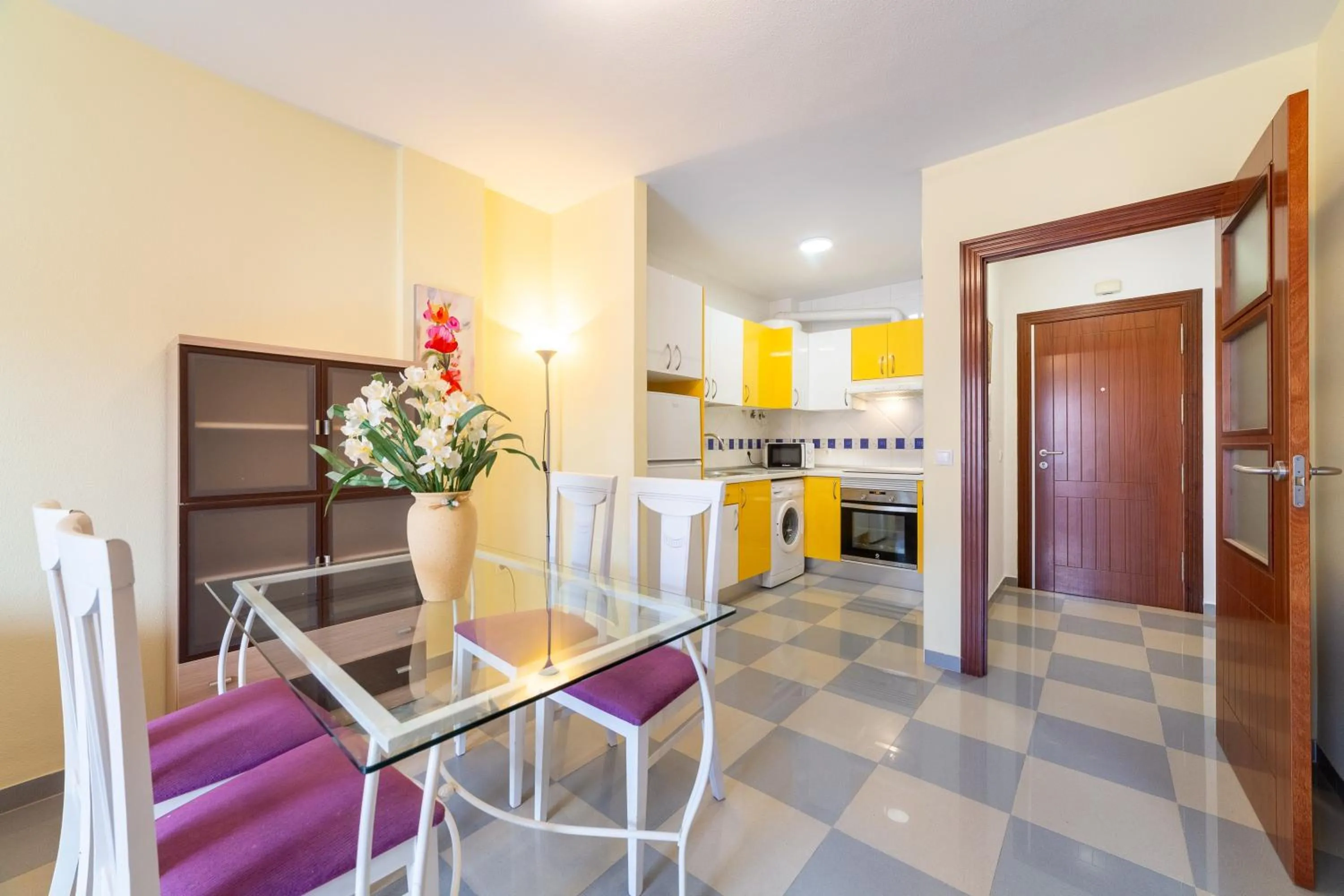 Property building in Apartamento Esbamar Vi
