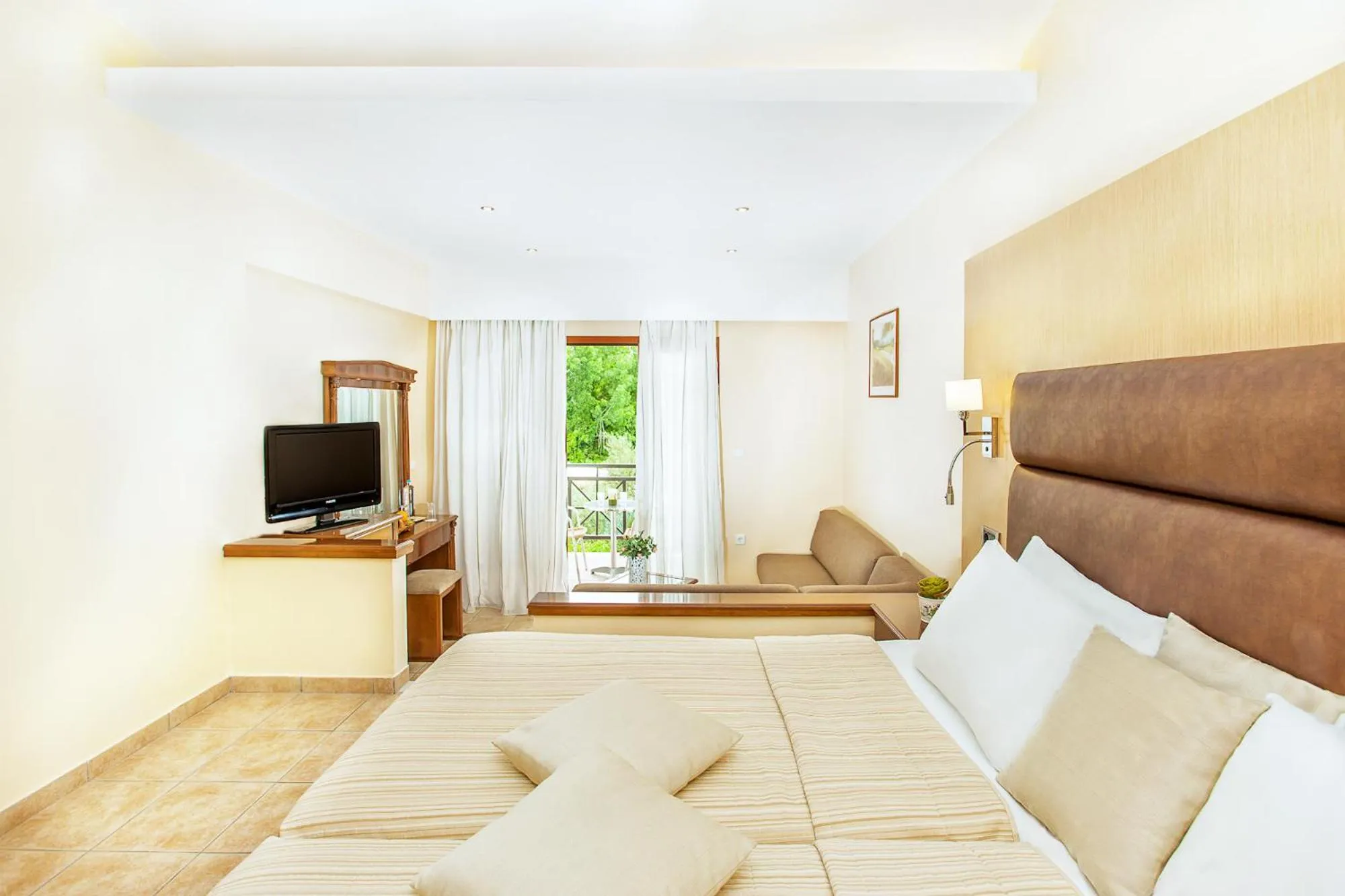 Photo of the whole room, Bed in Hotel Europa Olympia