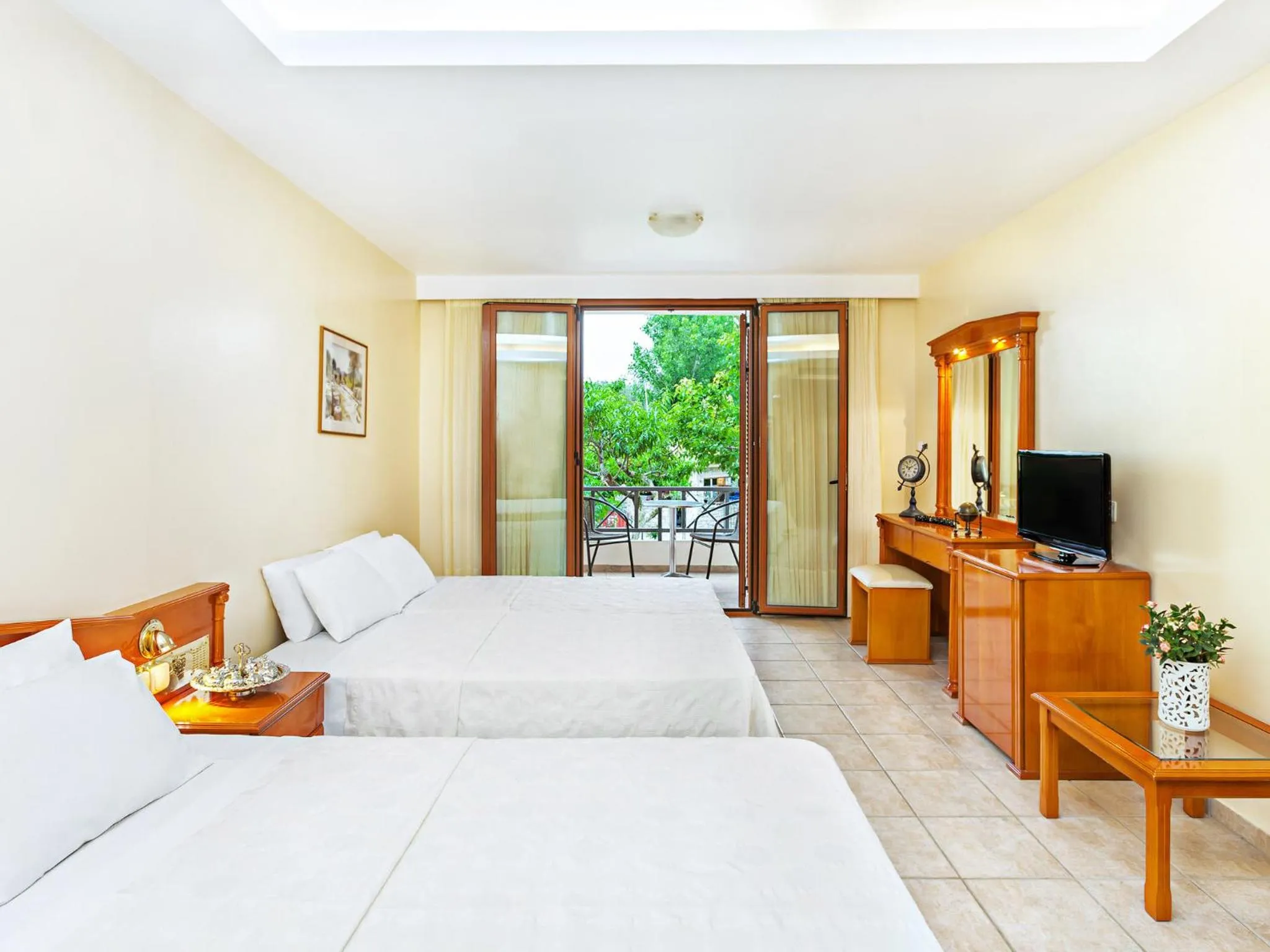 Bedroom, Bed in Hotel Europa Olympia