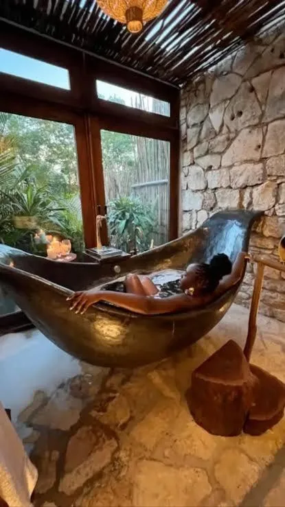 Hot Tub in CervecerIa Tulum Boutique Hotel & Beer Spa