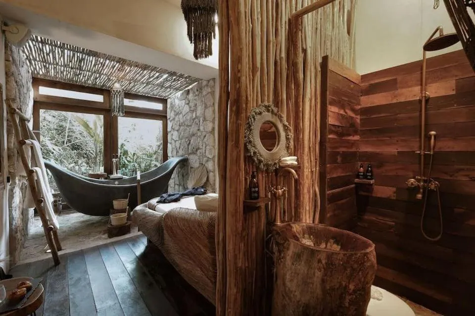 Hot Tub in CervecerIa Tulum Boutique Hotel & Beer Spa