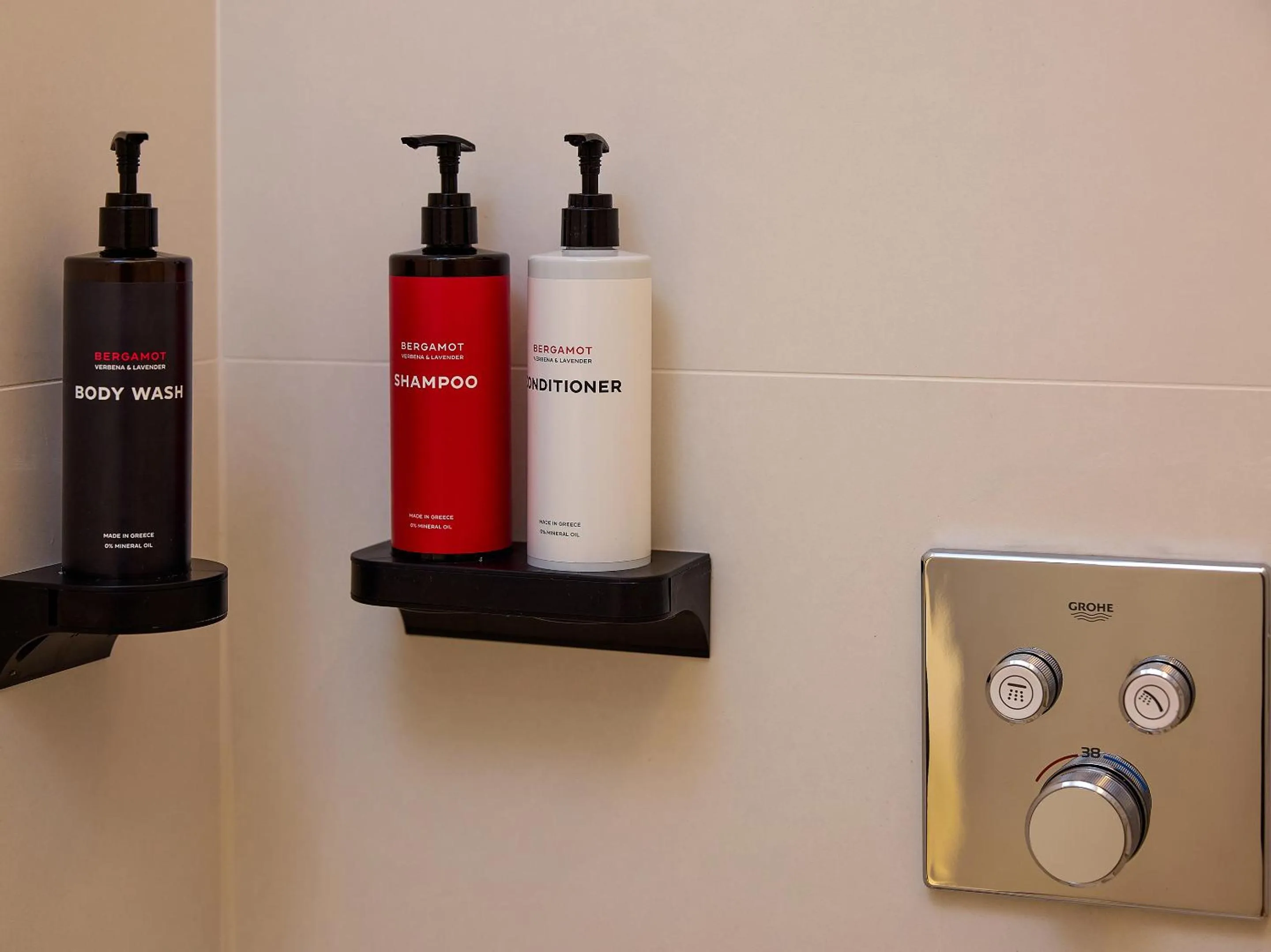 Bathroom in Vouliagmeni Suites