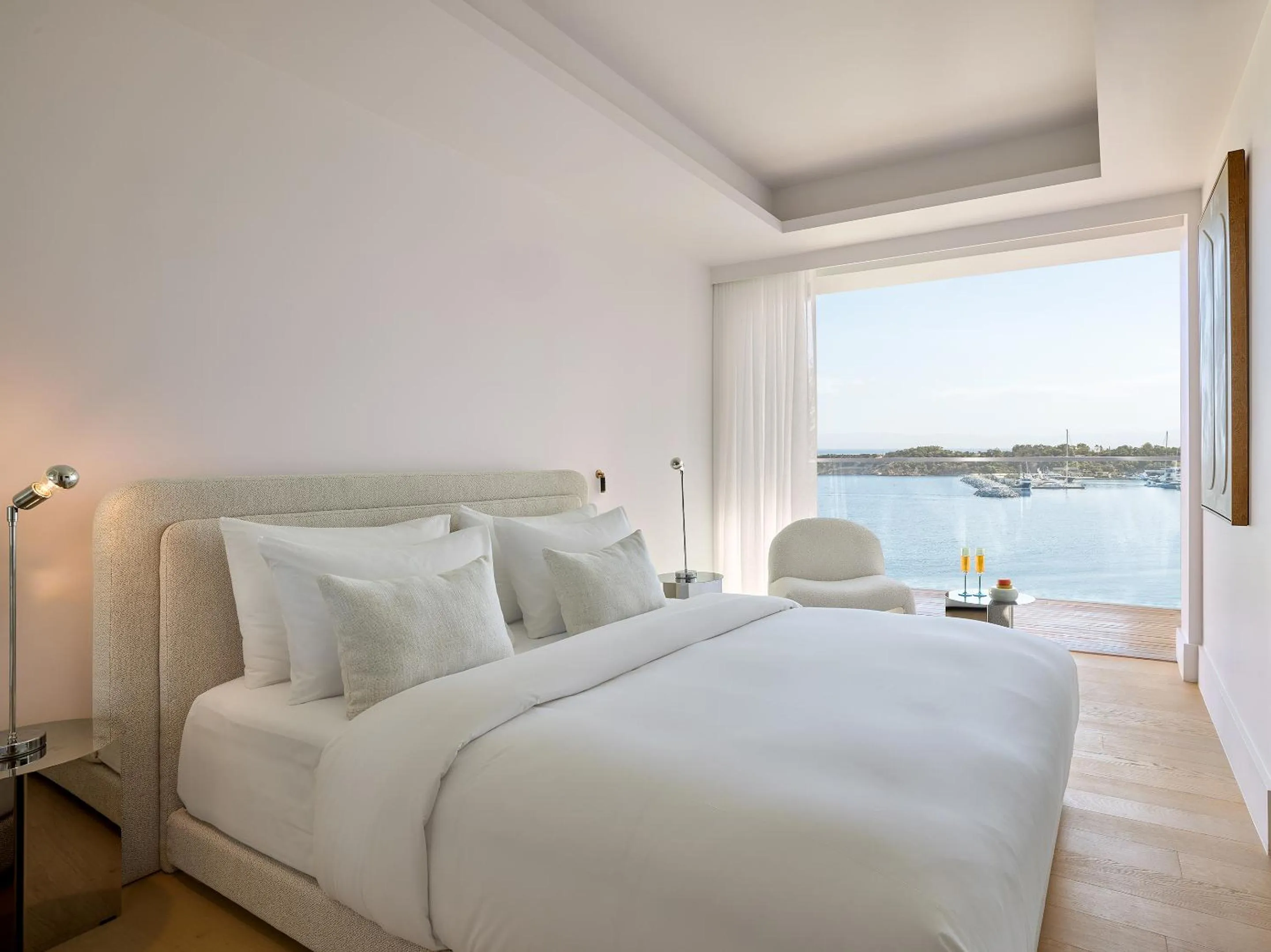 Bed in Vouliagmeni Suites