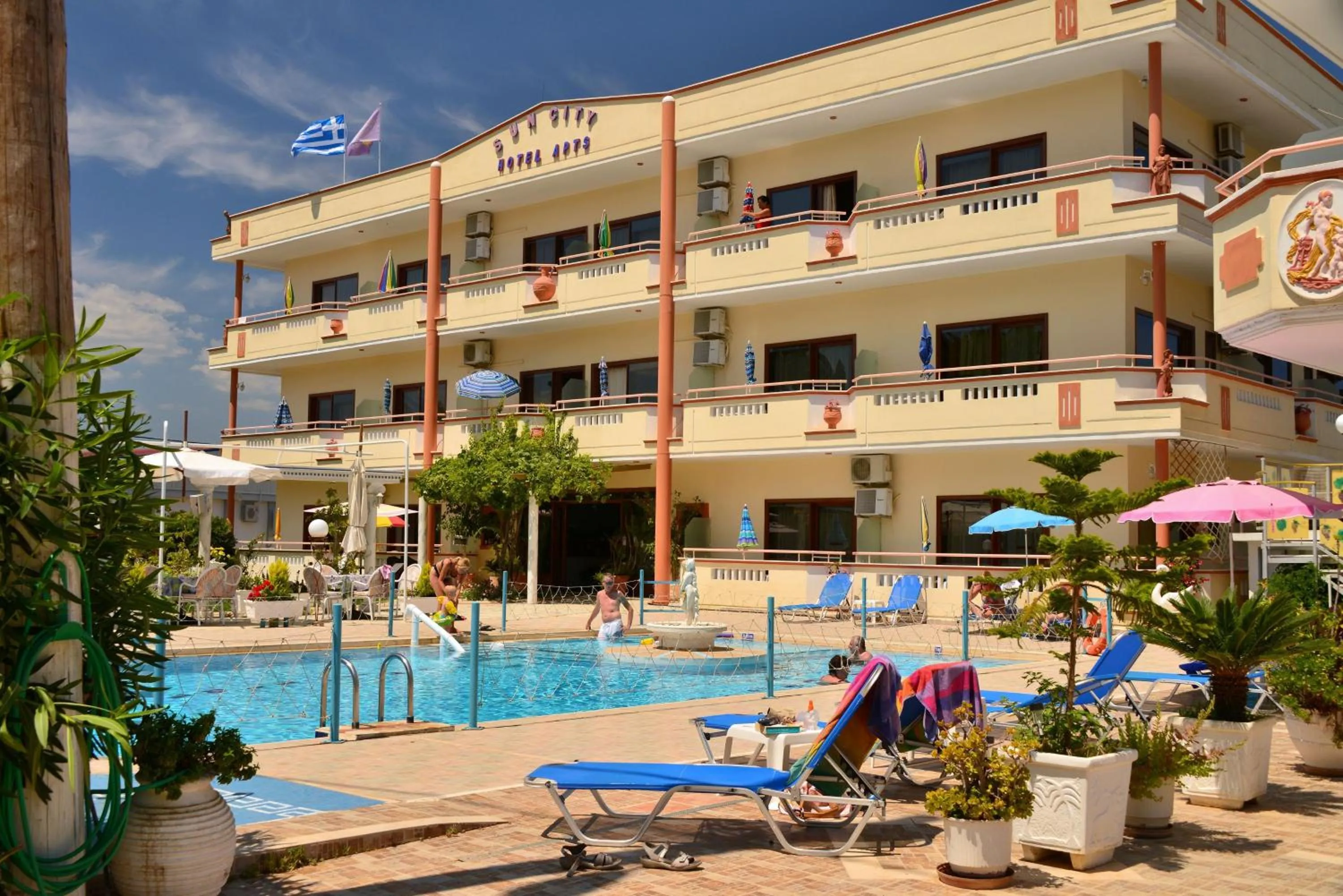 Facade/entrance in Sun City