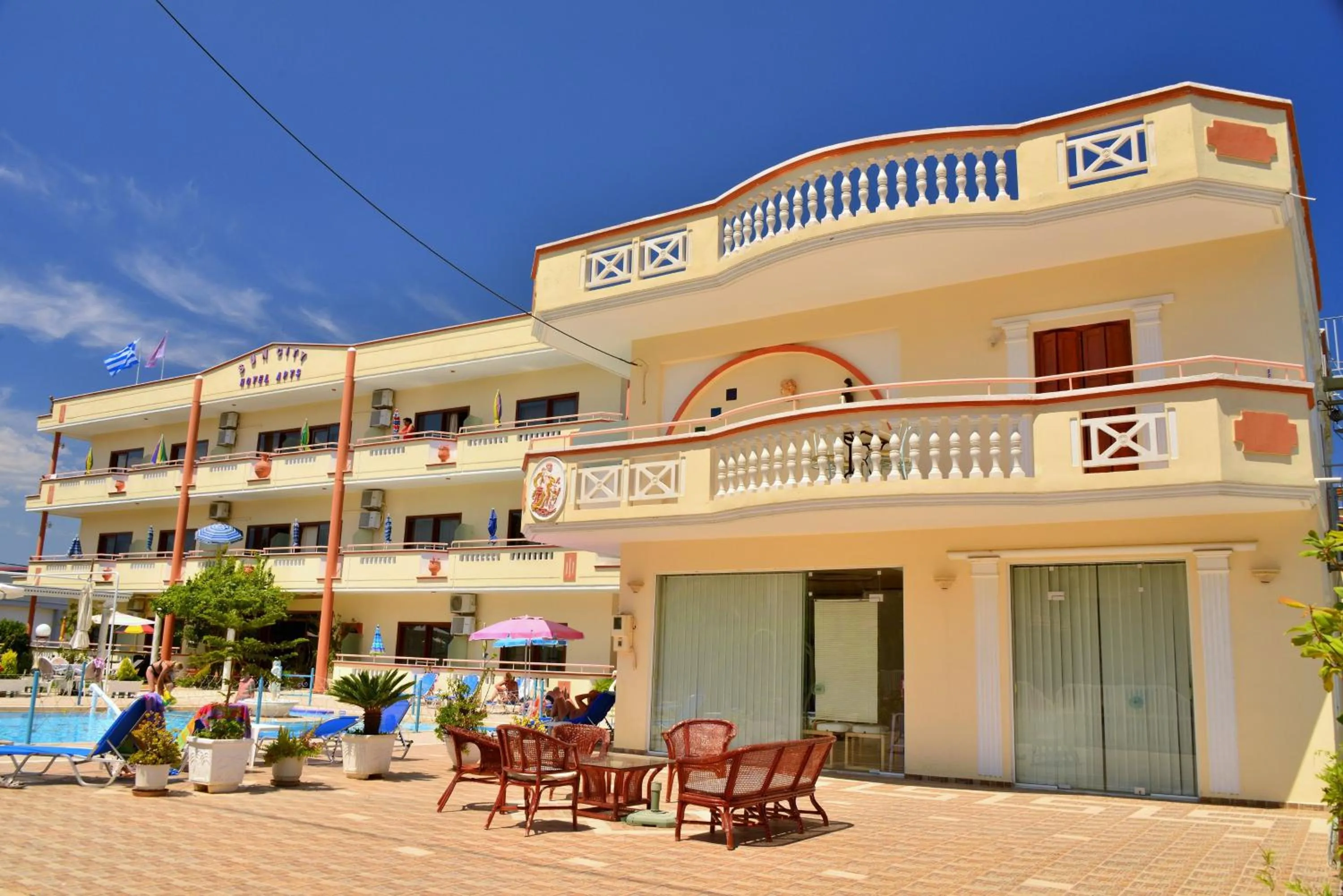 Facade/entrance in Sun City