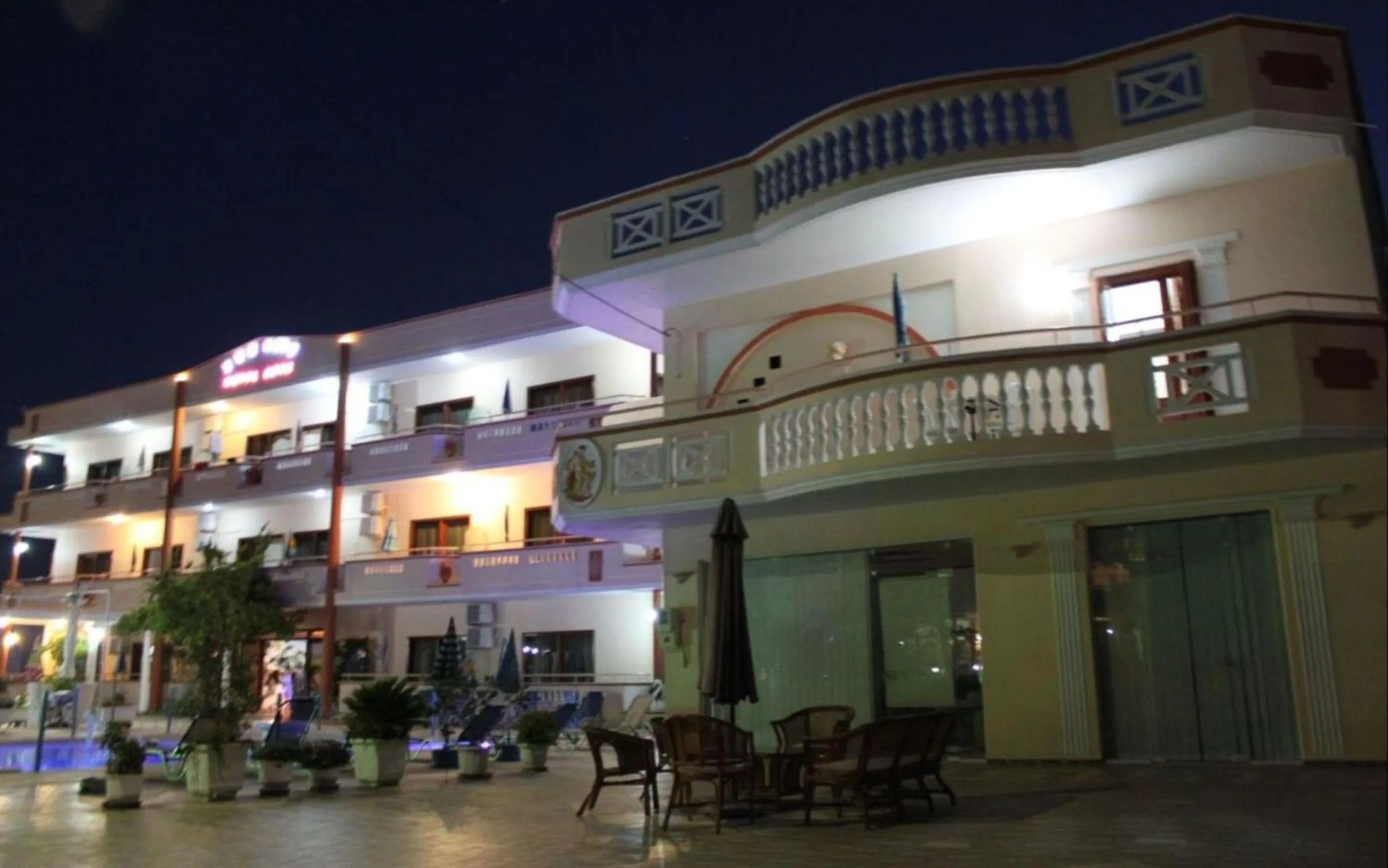 Facade/entrance in Sun City