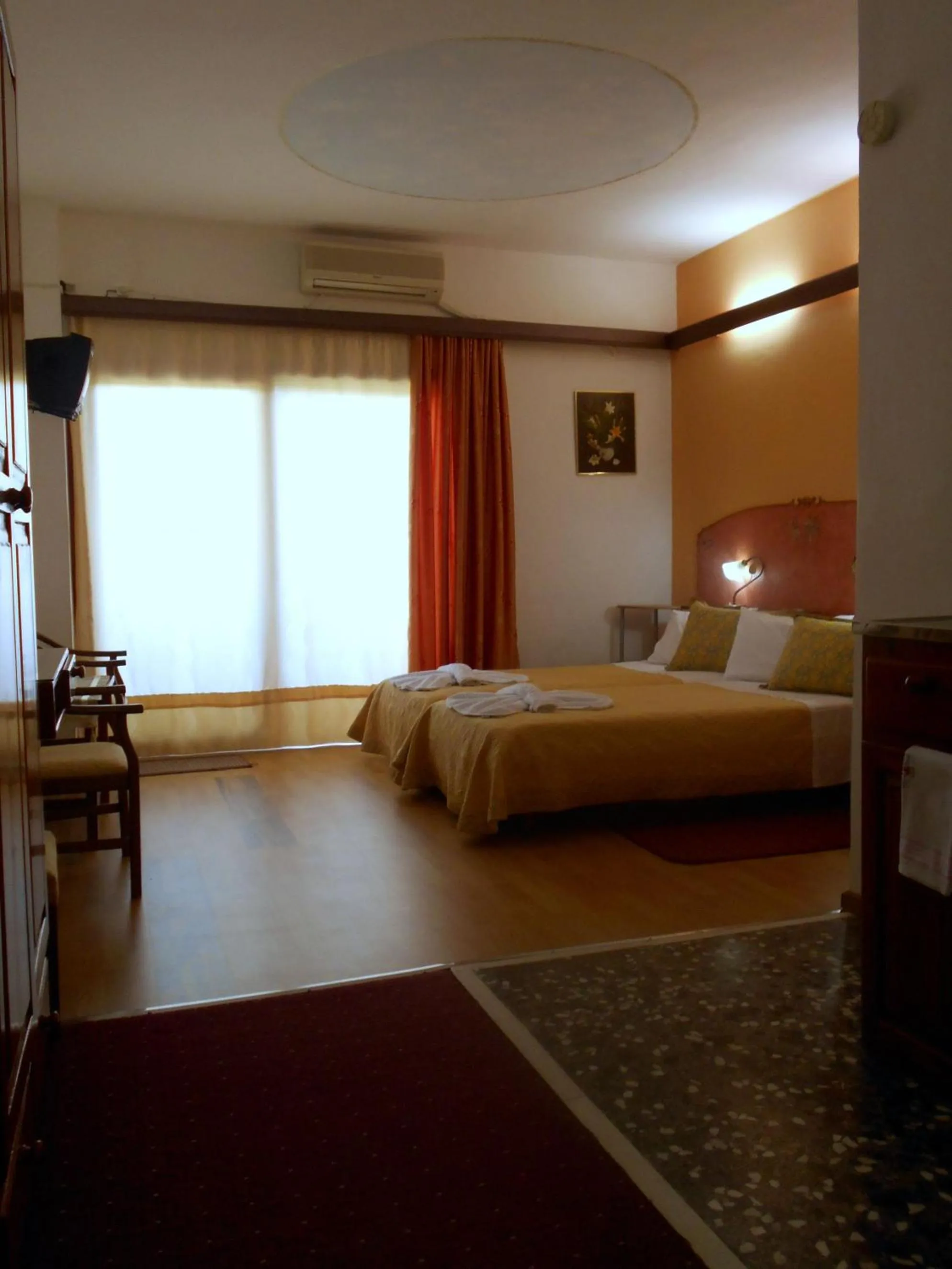 Bedroom, Bed in Sun City