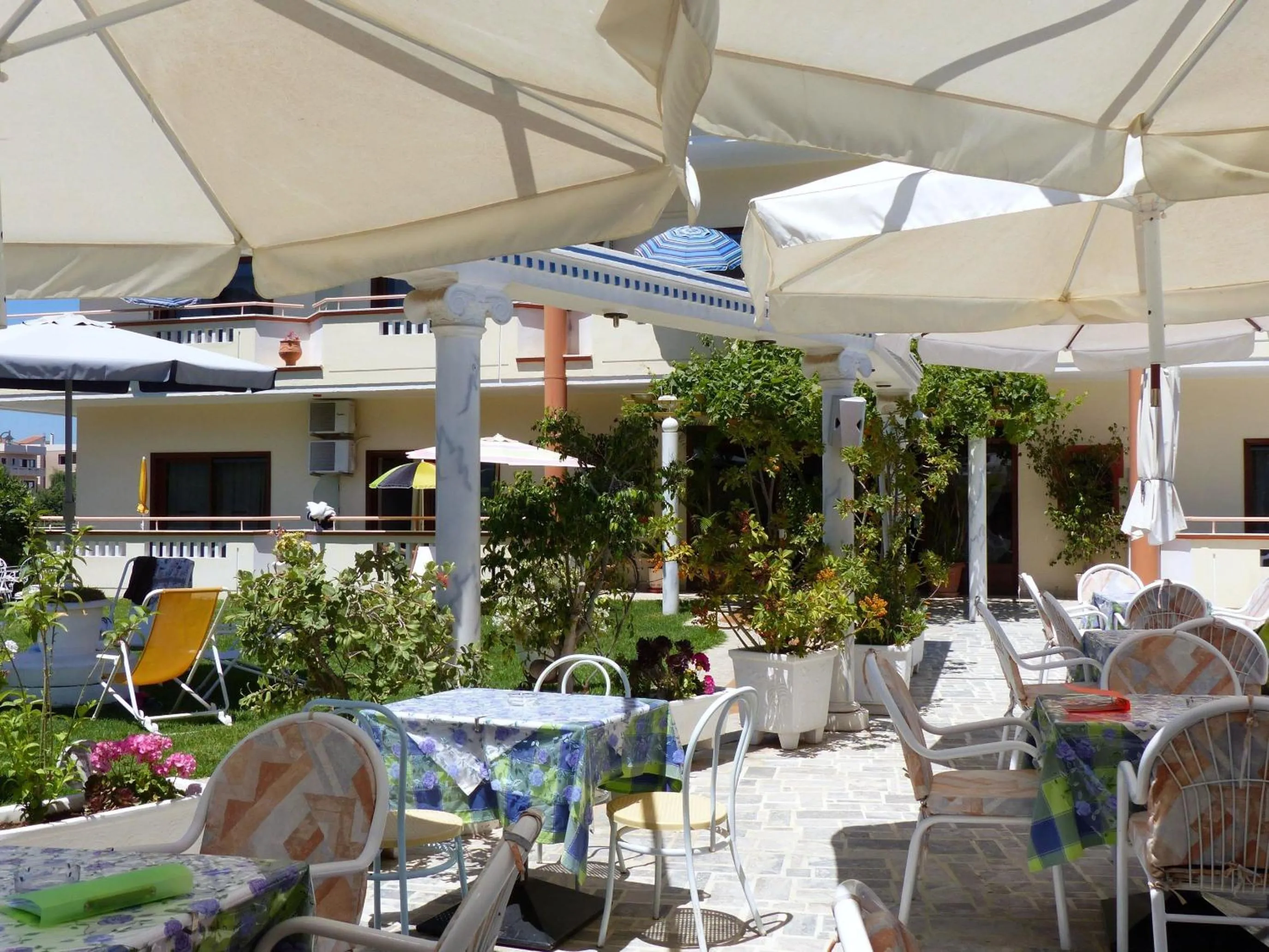 Lounge or bar in Sun City