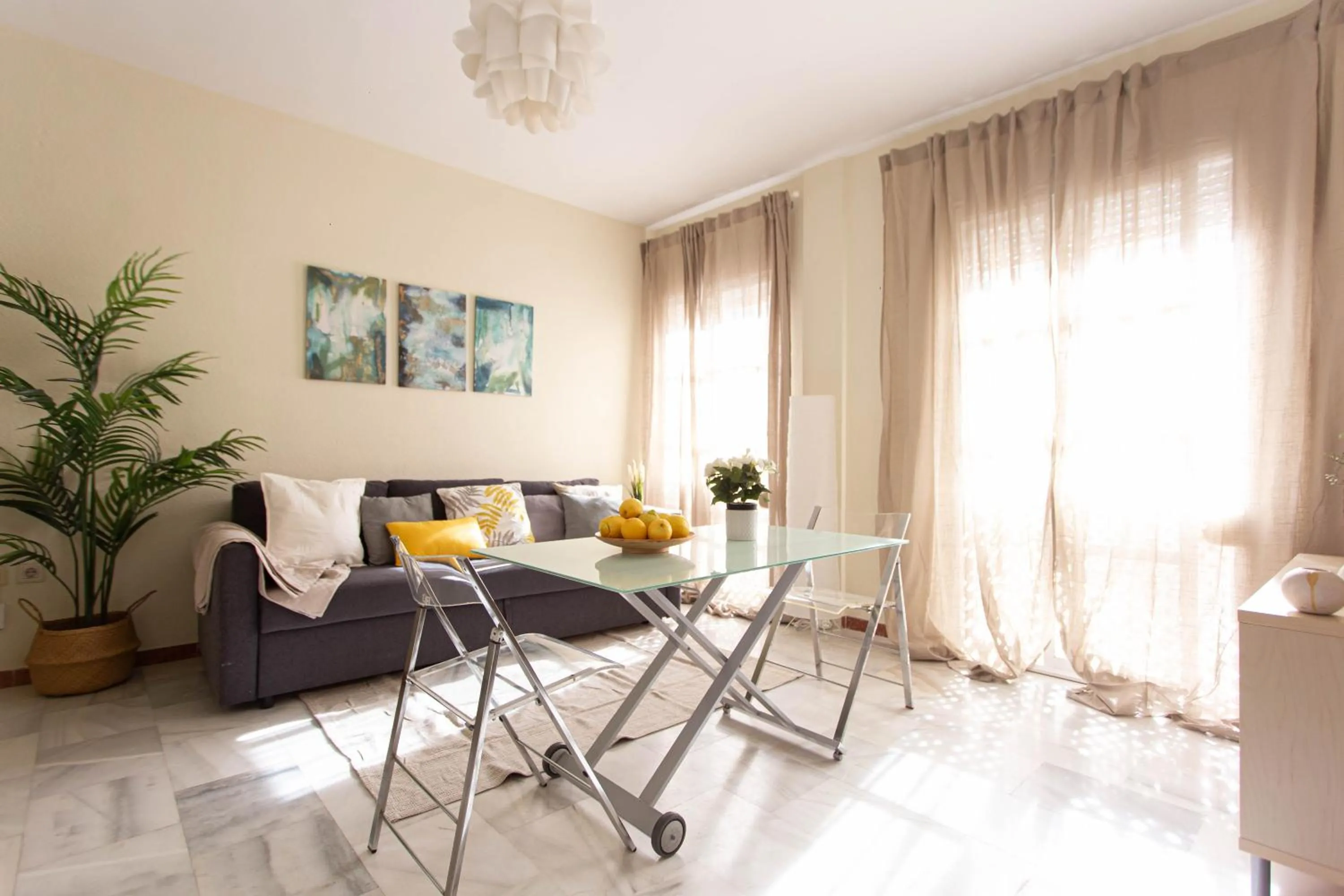 Living room in Cristo de Burgos 15