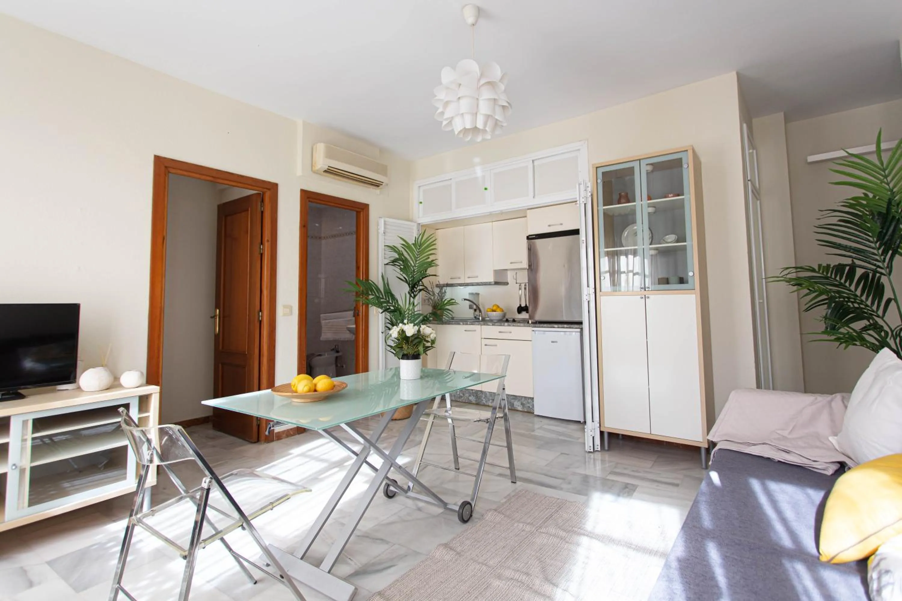 Kitchen or kitchenette in Cristo de Burgos 15