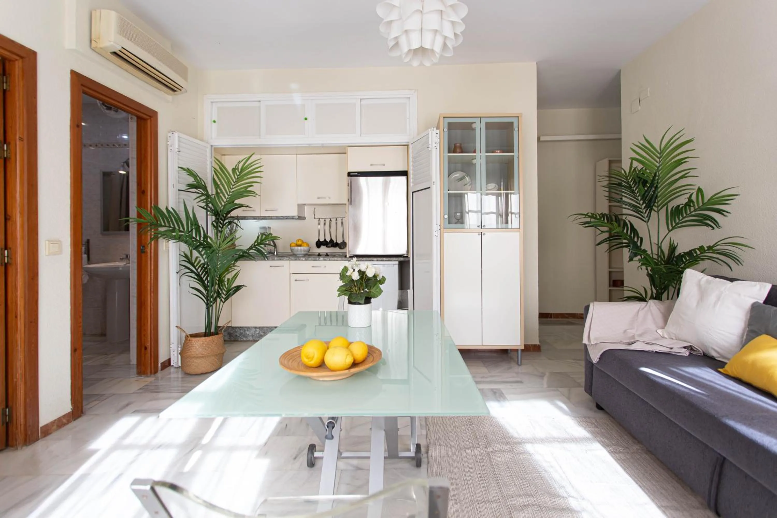 Kitchen or kitchenette in Cristo de Burgos 15