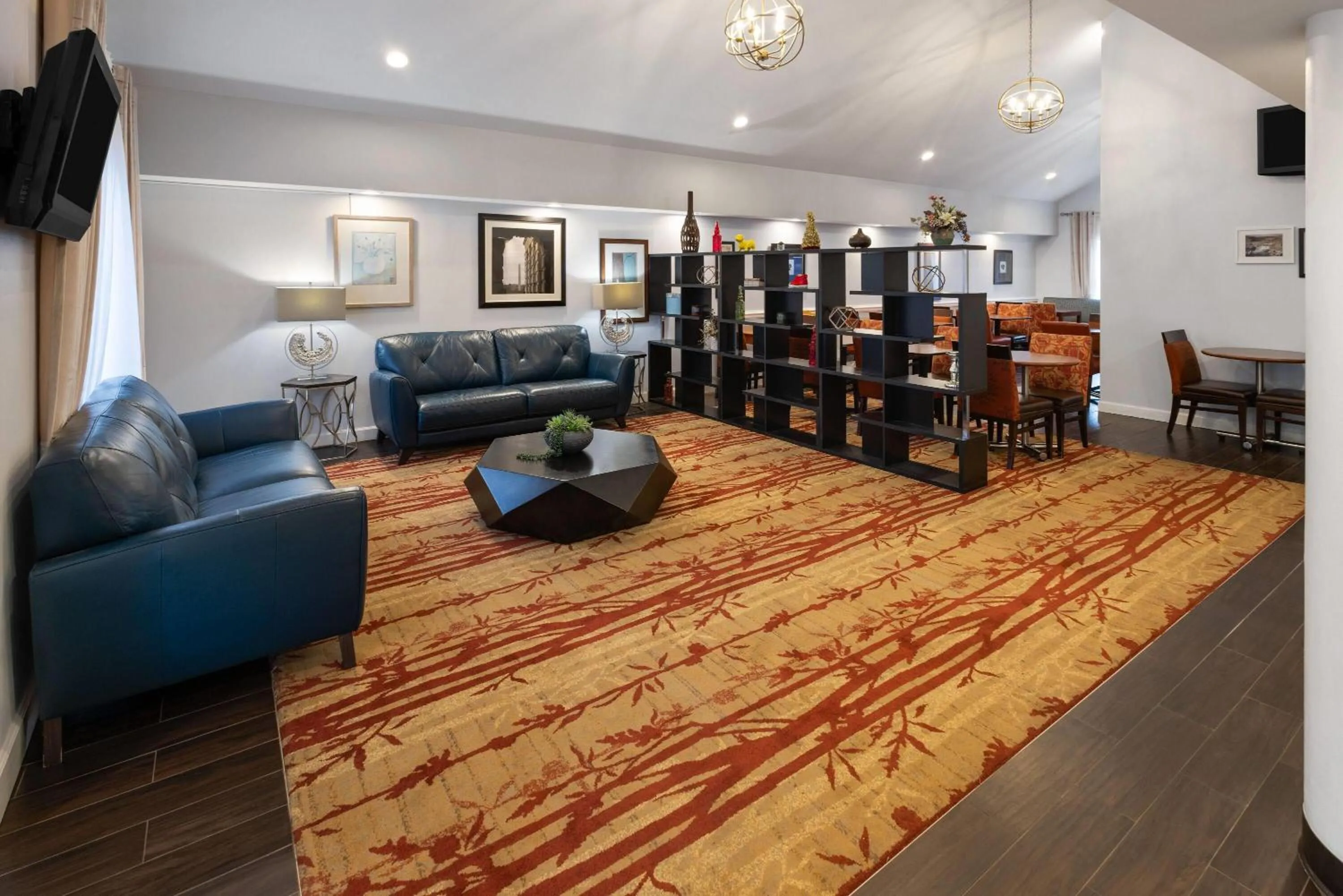 Lobby or reception in Tysons Corner Suites, A Baymont by Wyndham