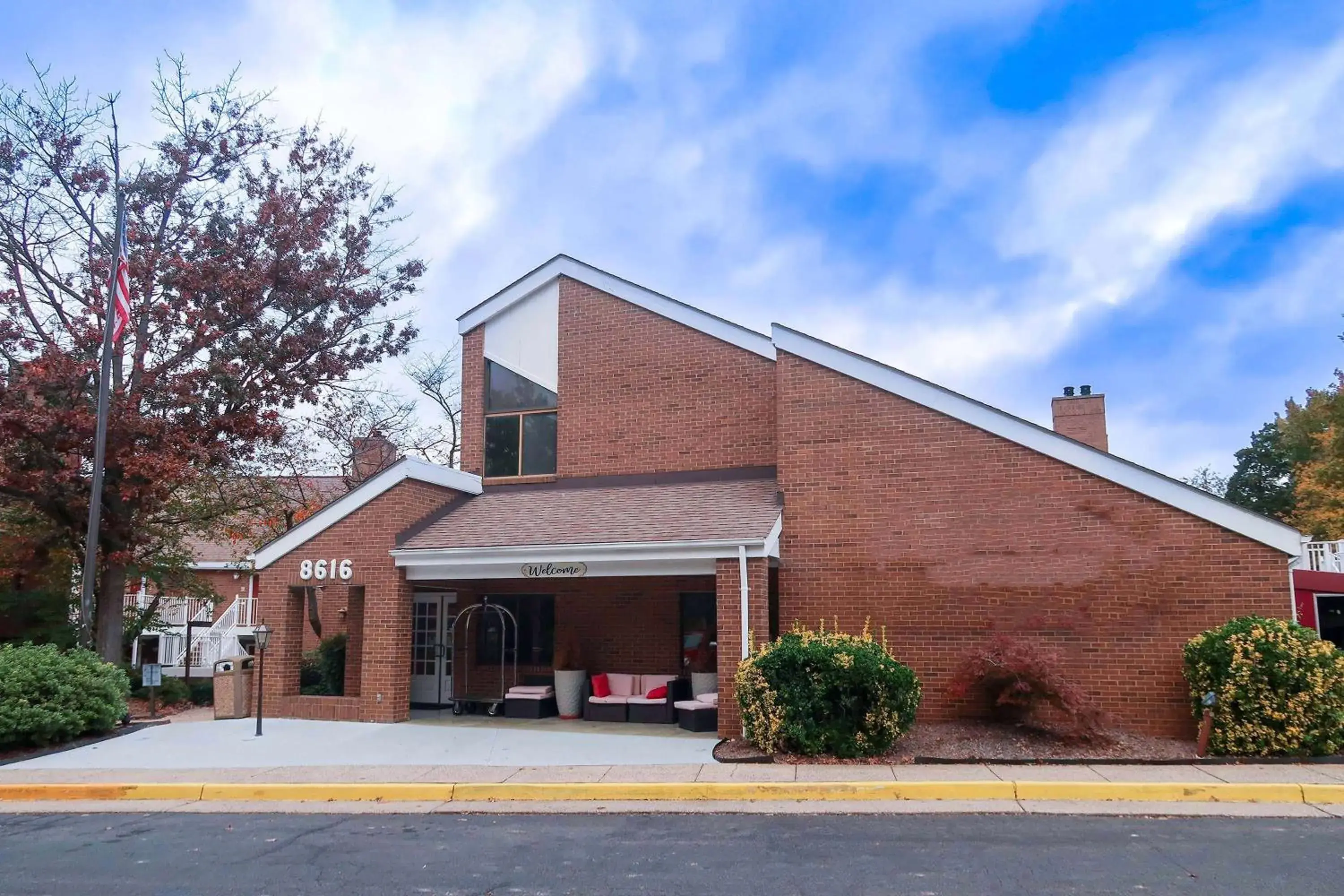 Property building in Tysons Corner Suites, A Baymont by Wyndham Property building in Tysons Corner Suites, A Baymont by Wyndham