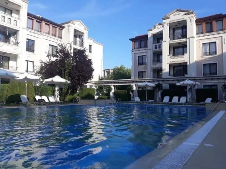 Swimming Pool in Апартамент в Green Life Beach Resort Sozopol