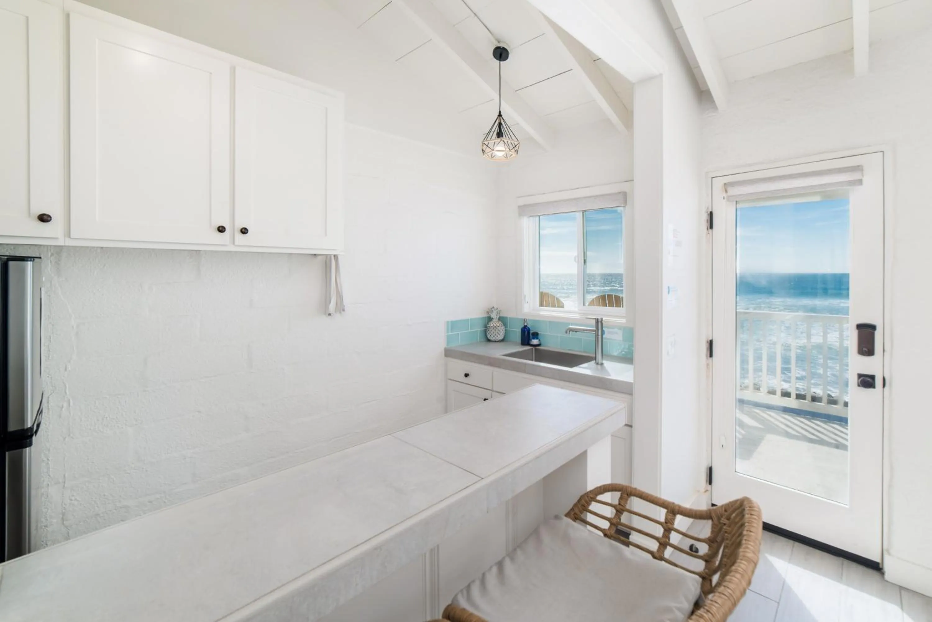 Kitchen or kitchenette in Pacific Villas