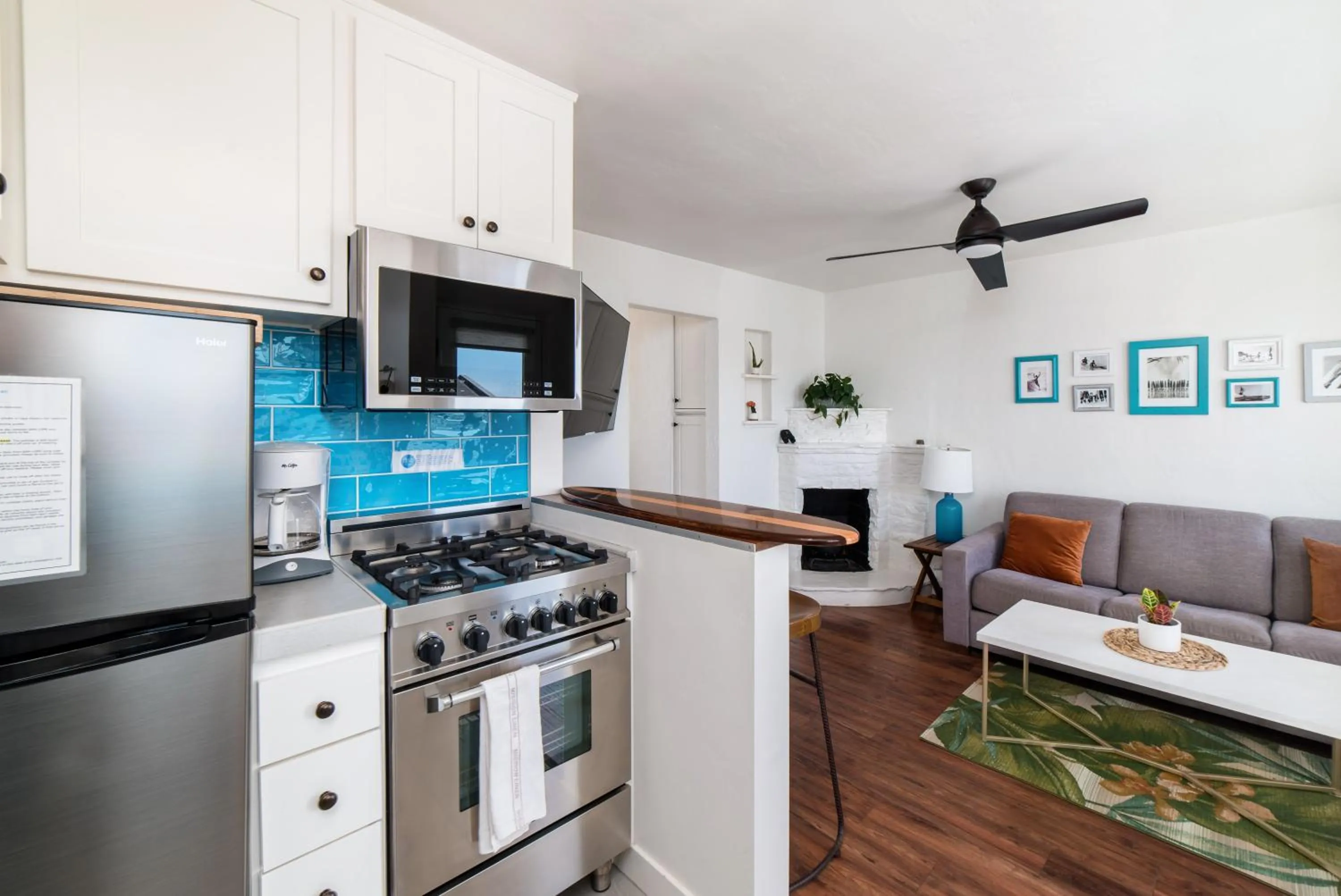 Kitchen or kitchenette in Pacific Villas