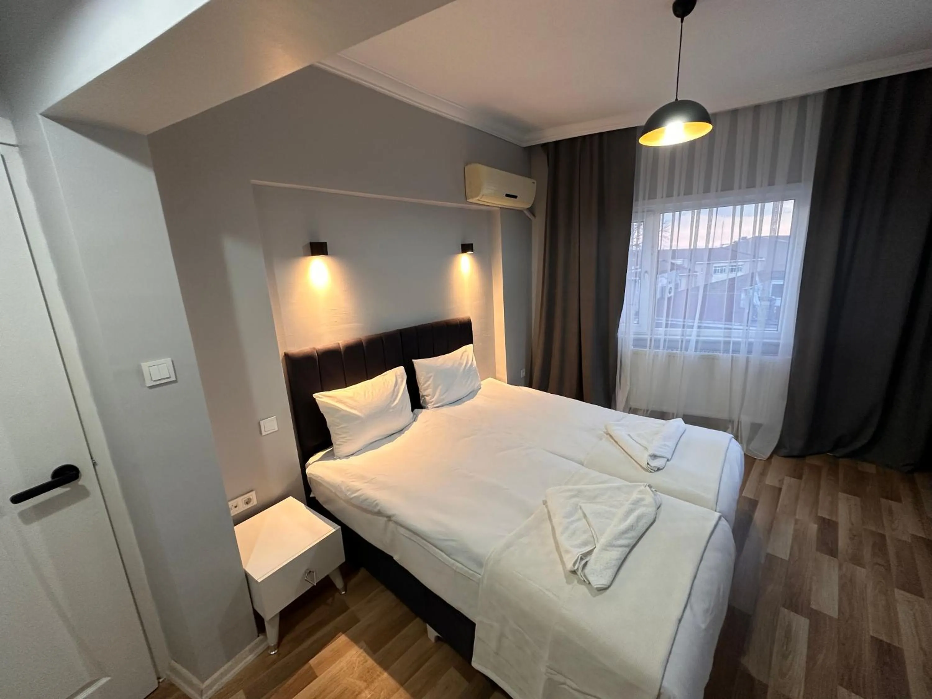 Bed in Asparagus HOTEL & SUITES OLD CITY