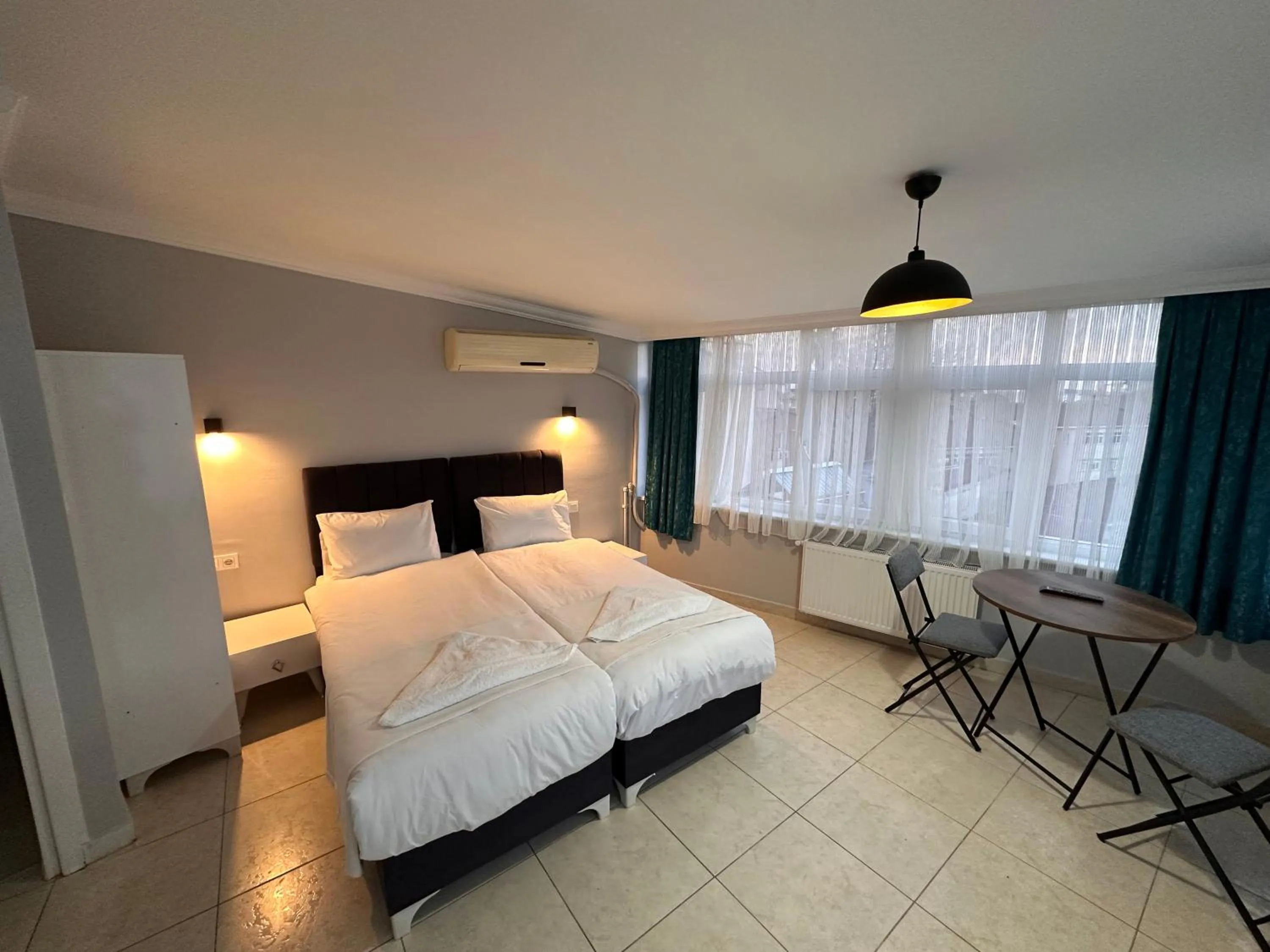 Bed in Asparagus HOTEL & SUITES OLD CITY