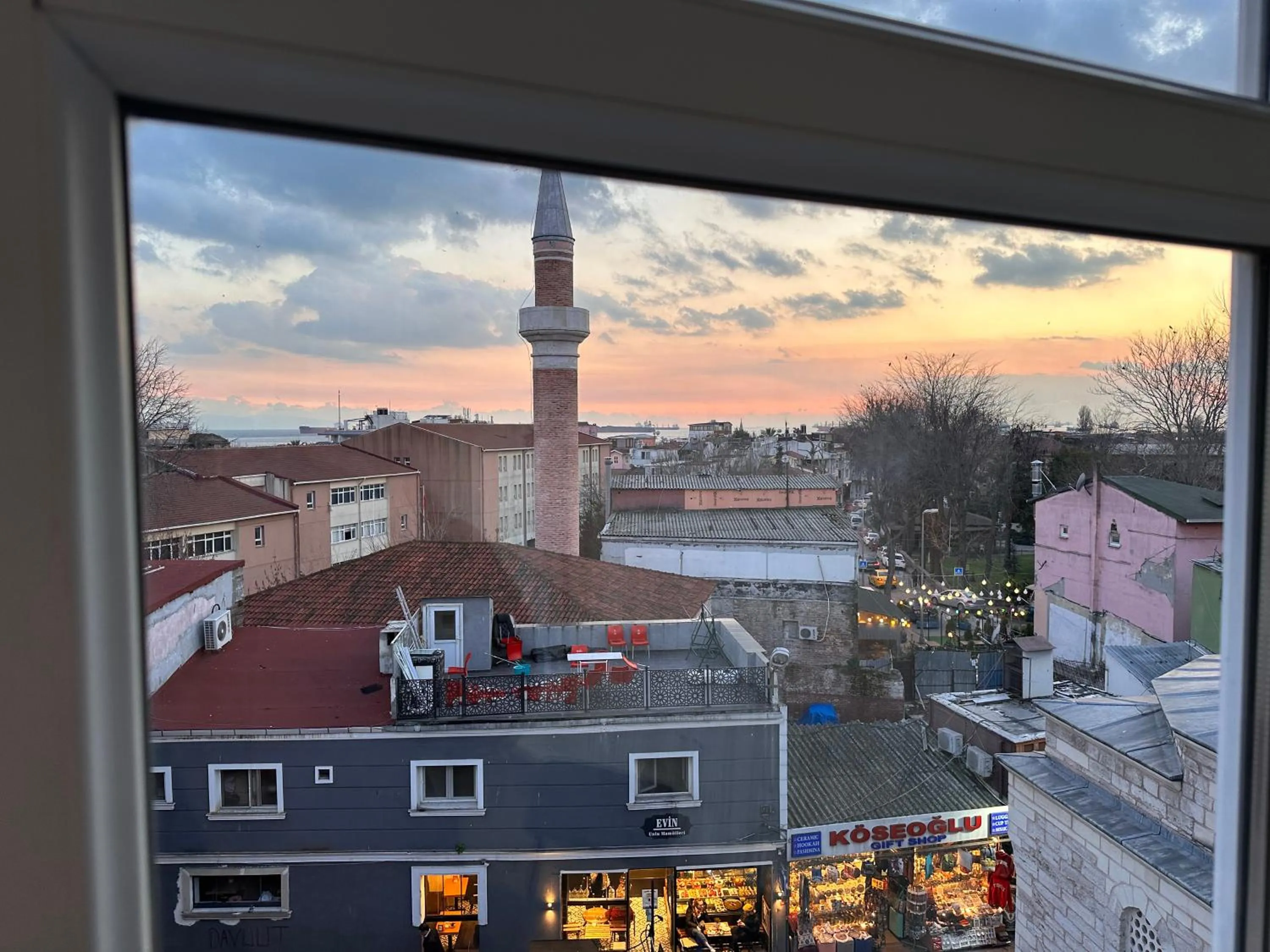 City view in Asparagus HOTEL & SUITES OLD CITY
