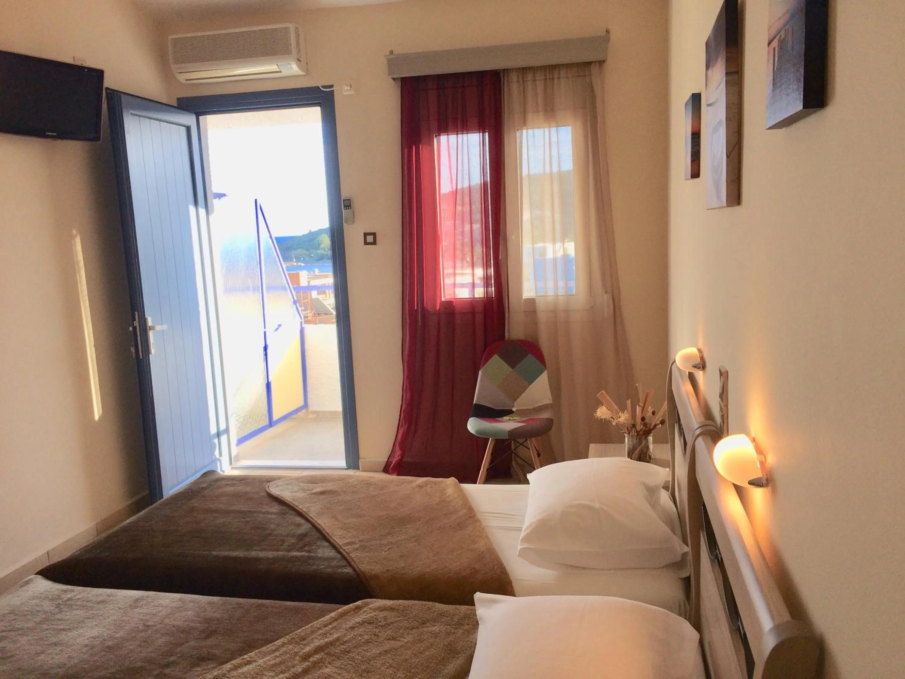 Photo of the whole room, Bed in Isidora Hotel