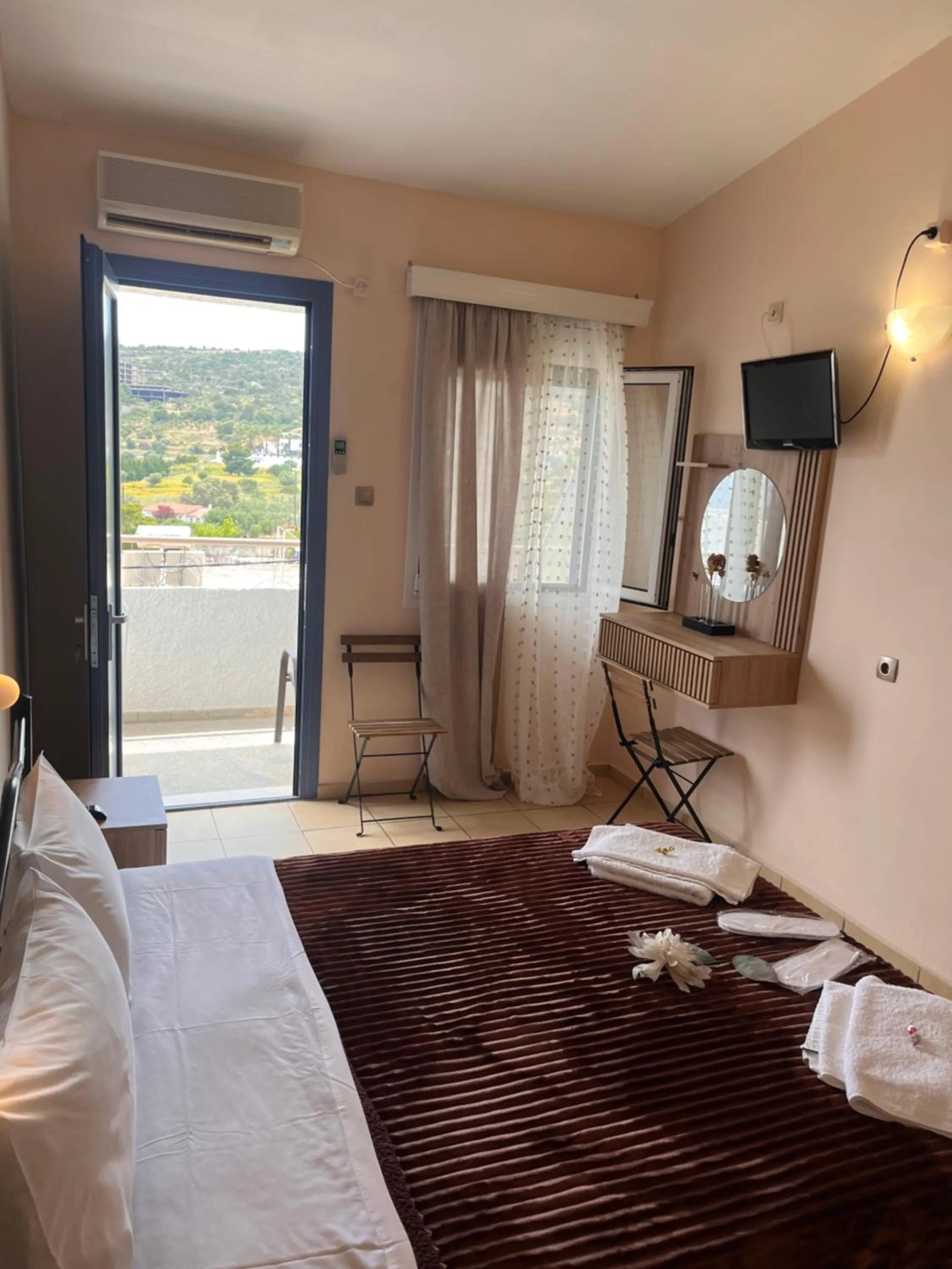 Bed in Isidora Hotel