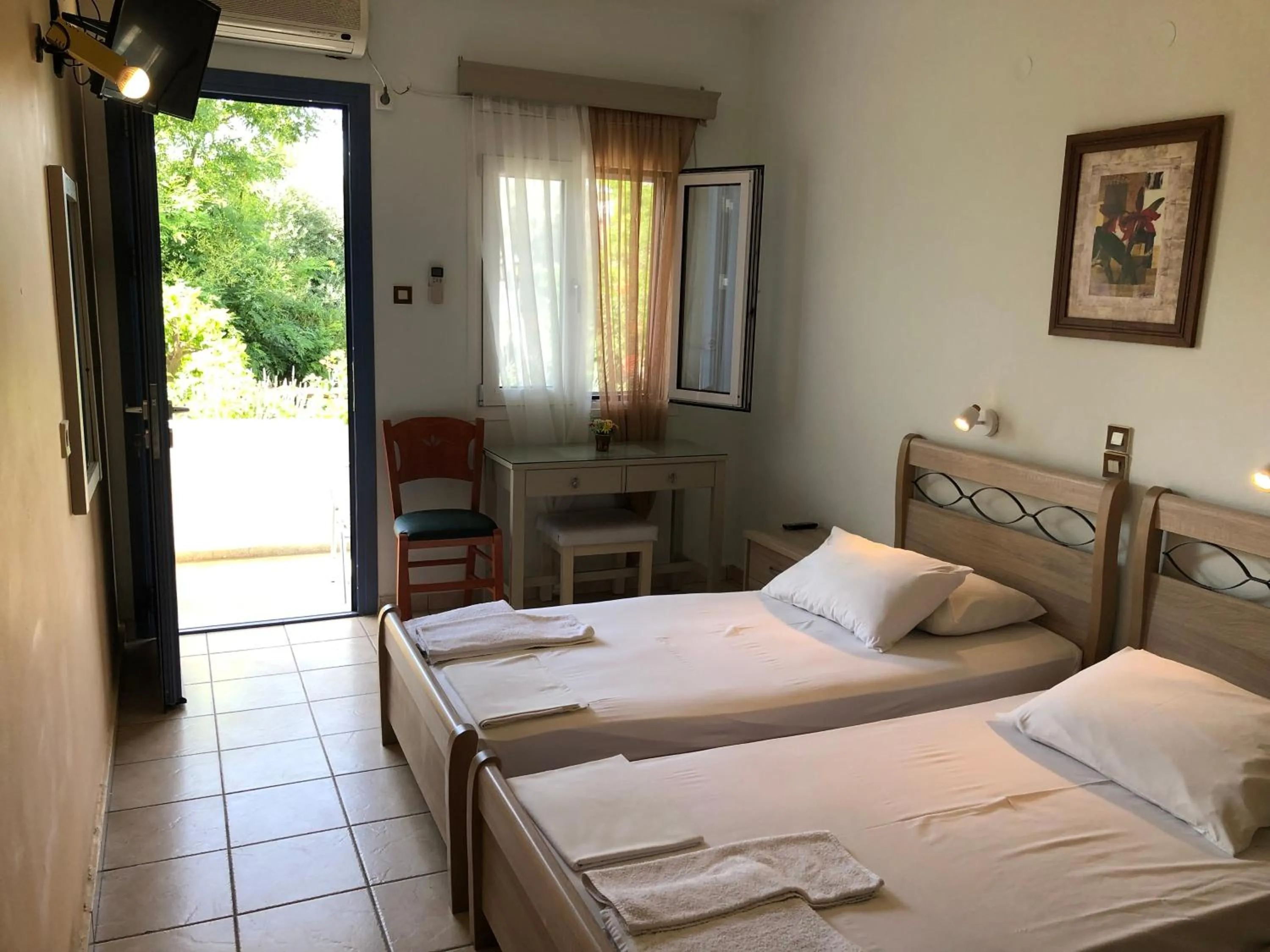 Photo of the whole room, Bed in Isidora Hotel
