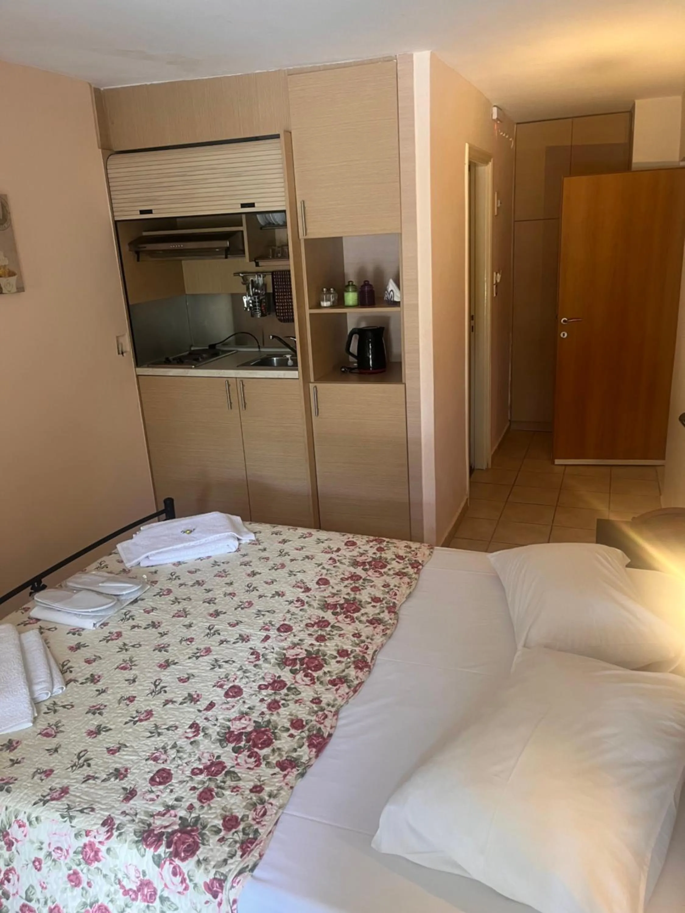 kitchen, Bed in Isidora Hotel