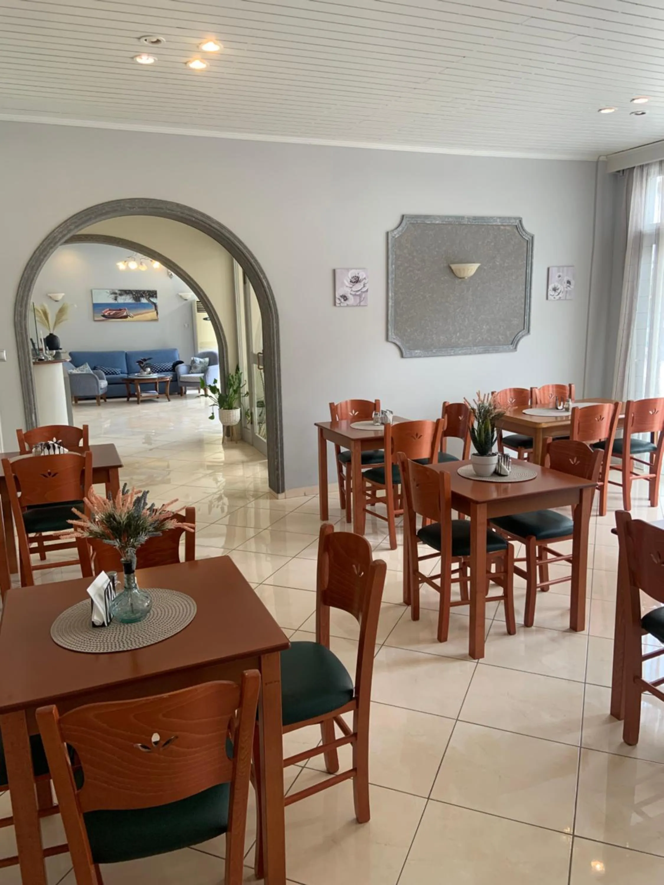 Dining area in Isidora Hotel
