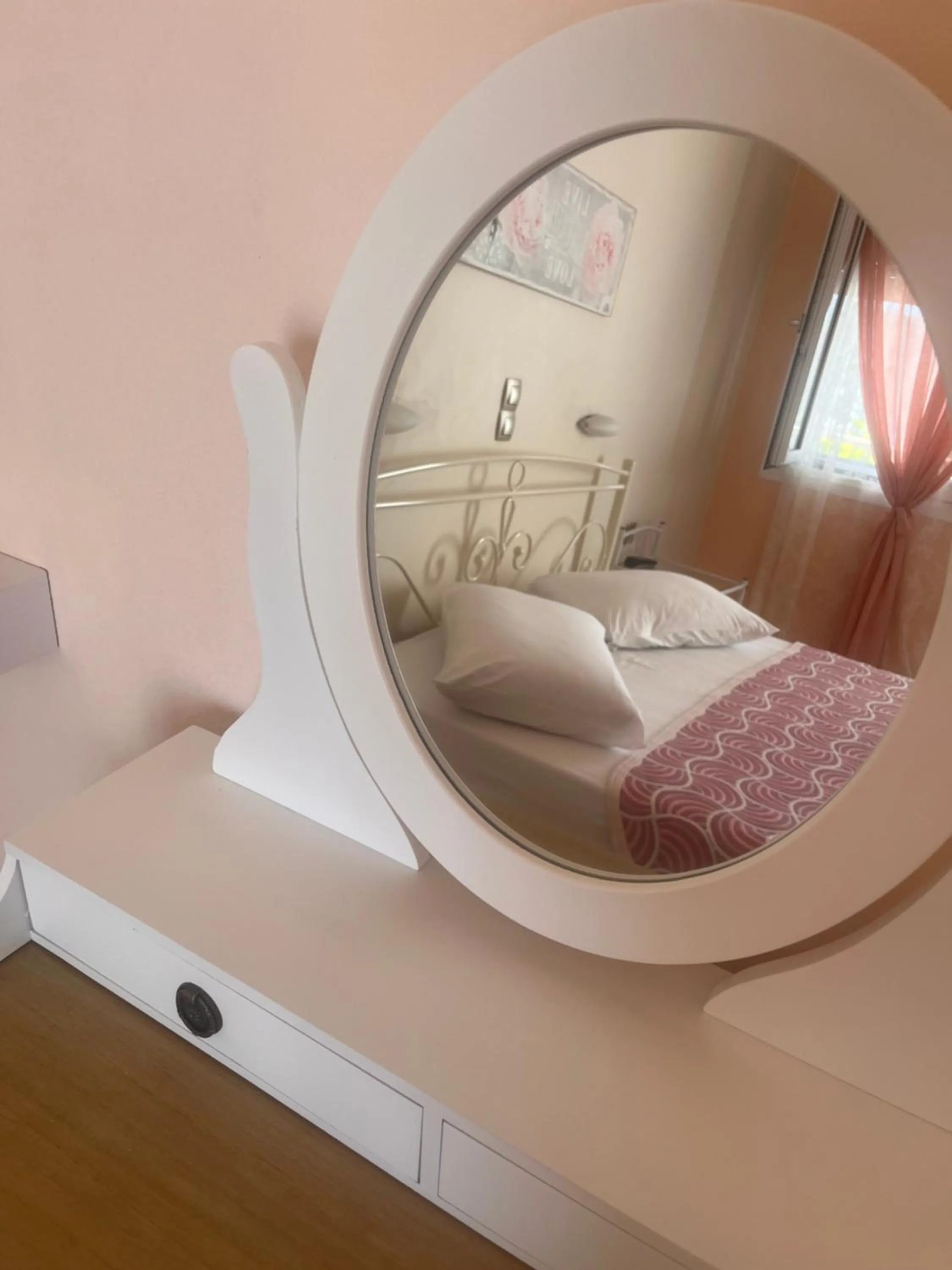 Bedroom, Bed in Isidora Hotel