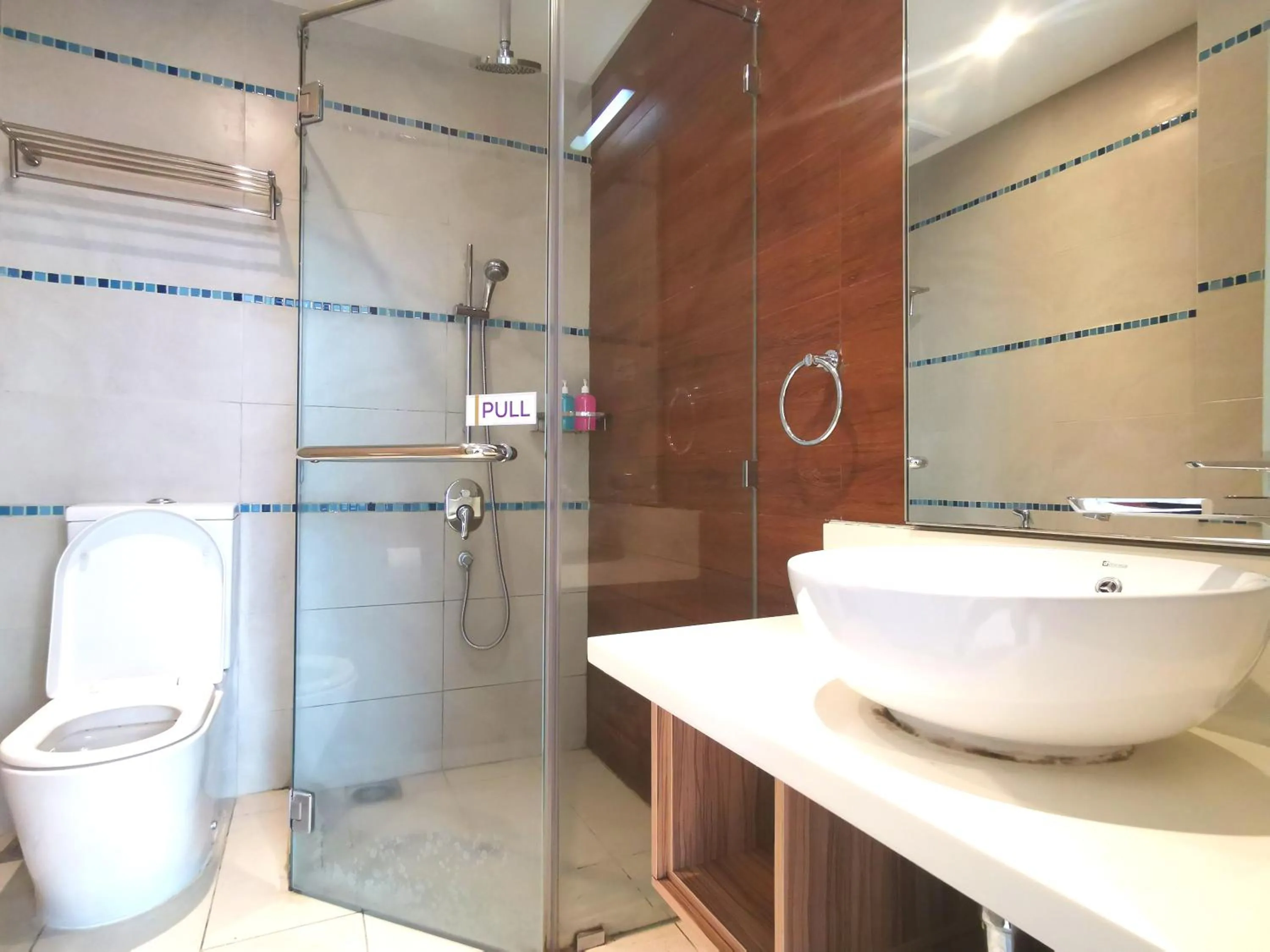 Shower in M Centro City Centre @ Gaya Street by Sunset Seaview Vacation Condos