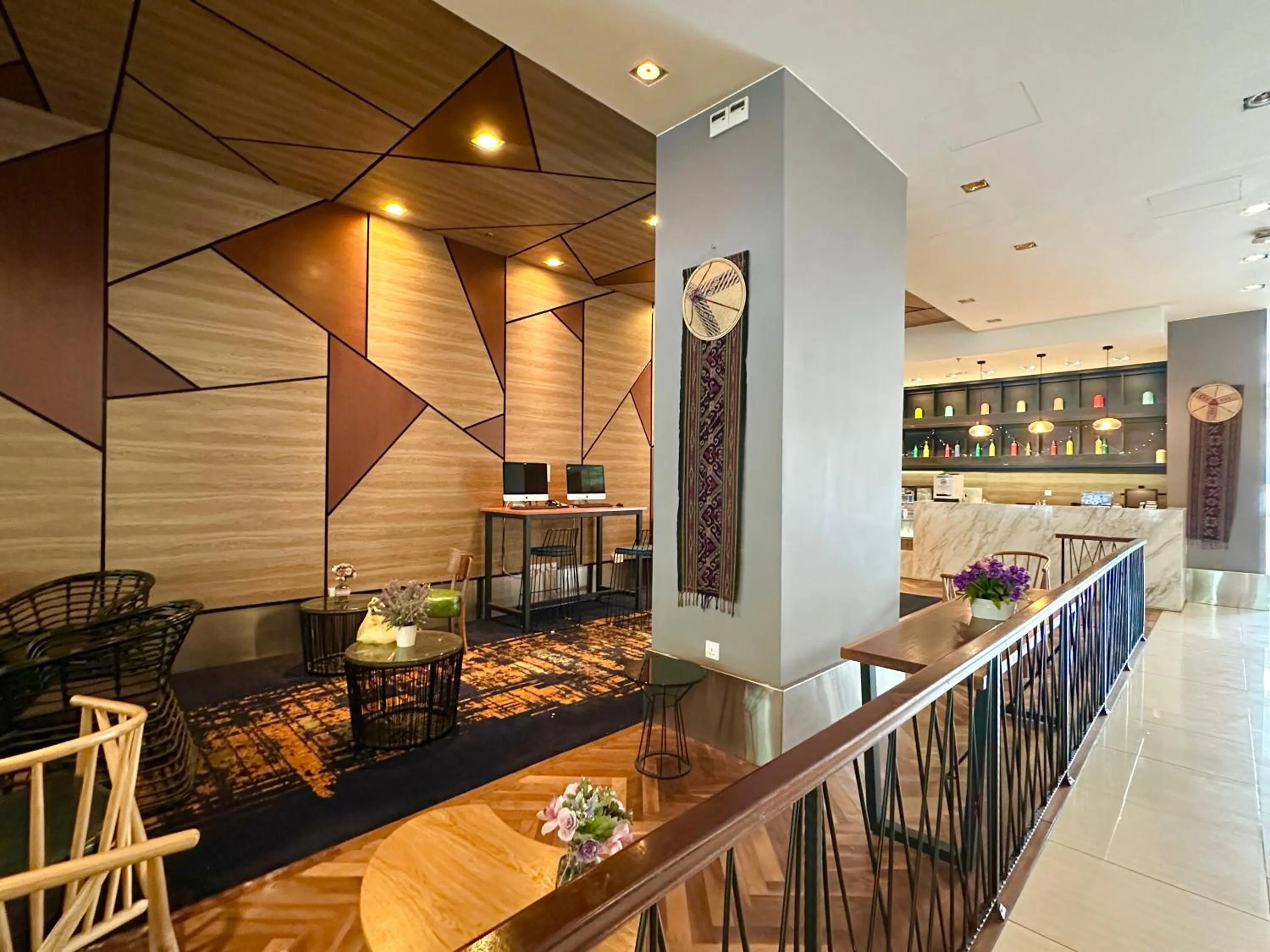 Seating area in M Centro City Centre @ Gaya Street by Sunset Seaview Vacation Condos