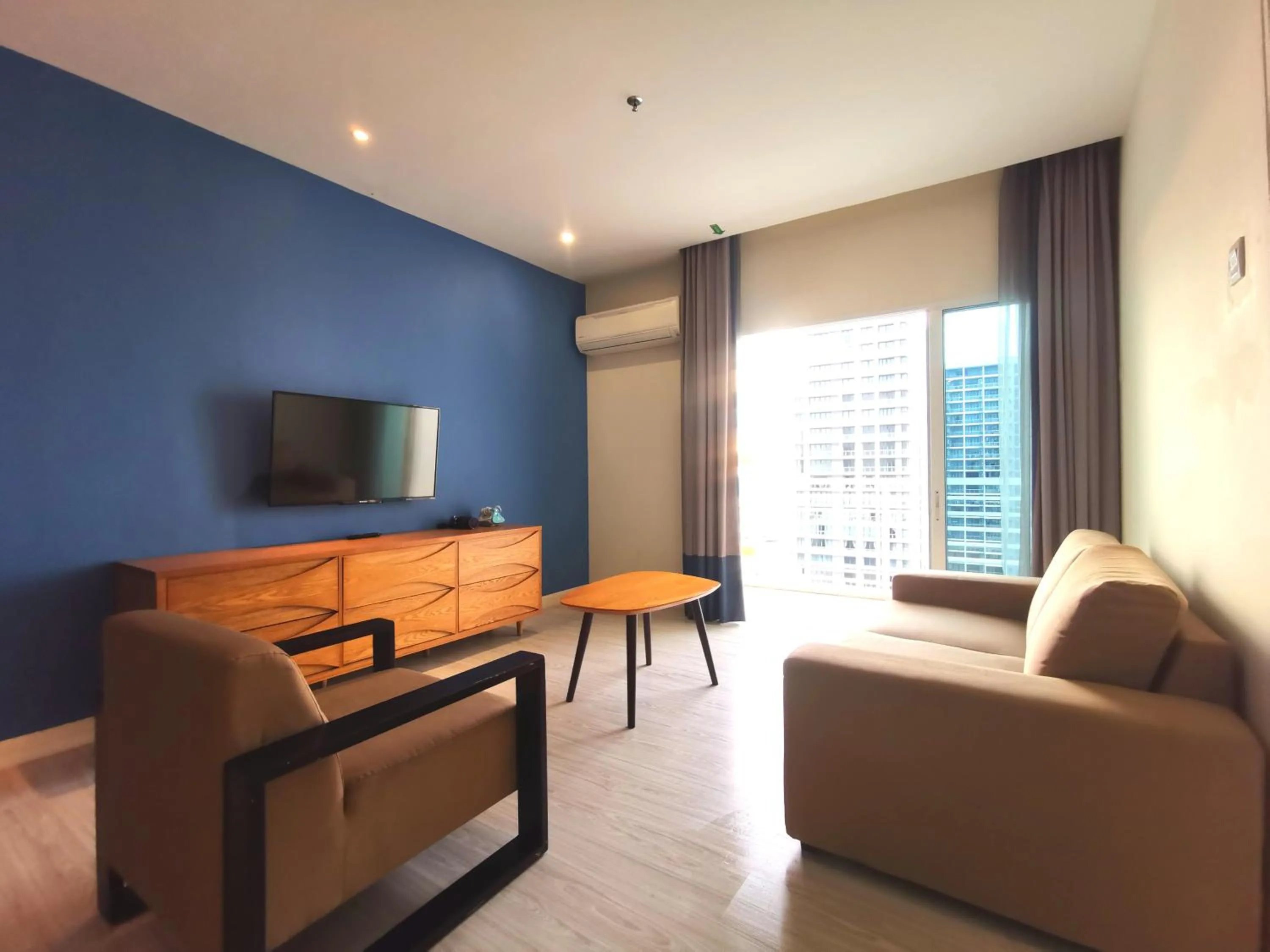 TV and multimedia in M Centro City Centre @ Gaya Street by Sunset Seaview Vacation Condos