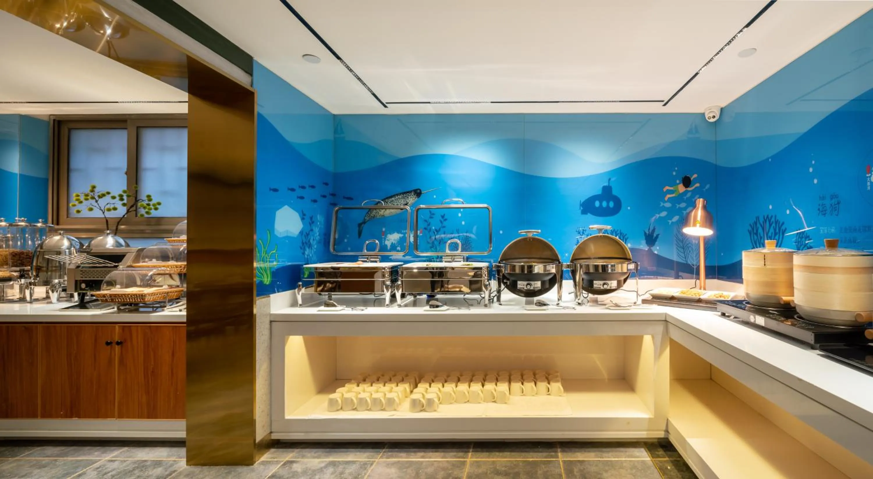 Restaurant/places to eat in Nostalgia S Hotel Beijing Xidan Financial Street Store