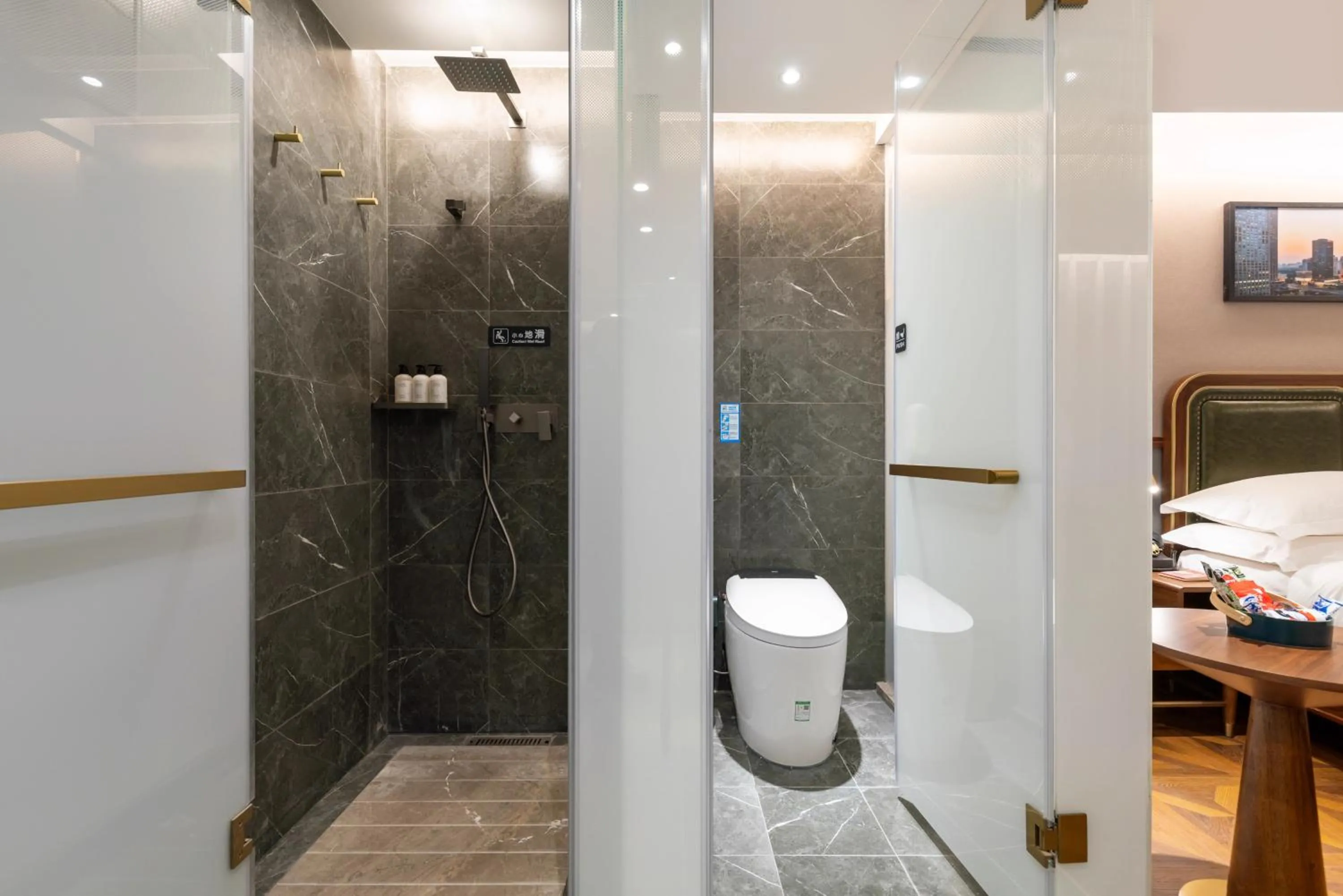 Bathroom in Nostalgia S Hotel Beijing Xidan Financial Street Store
