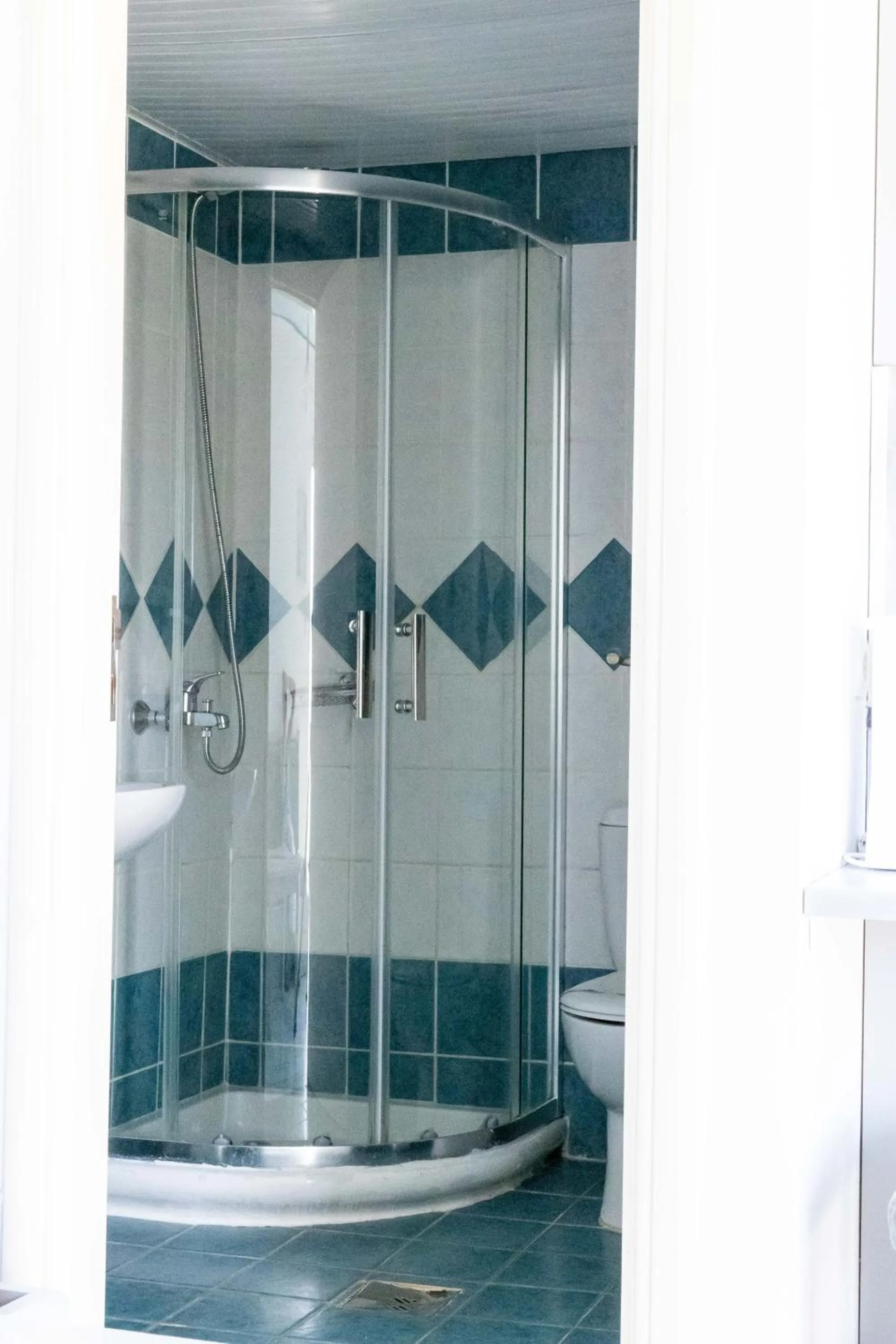 Shower in Futura Hotel