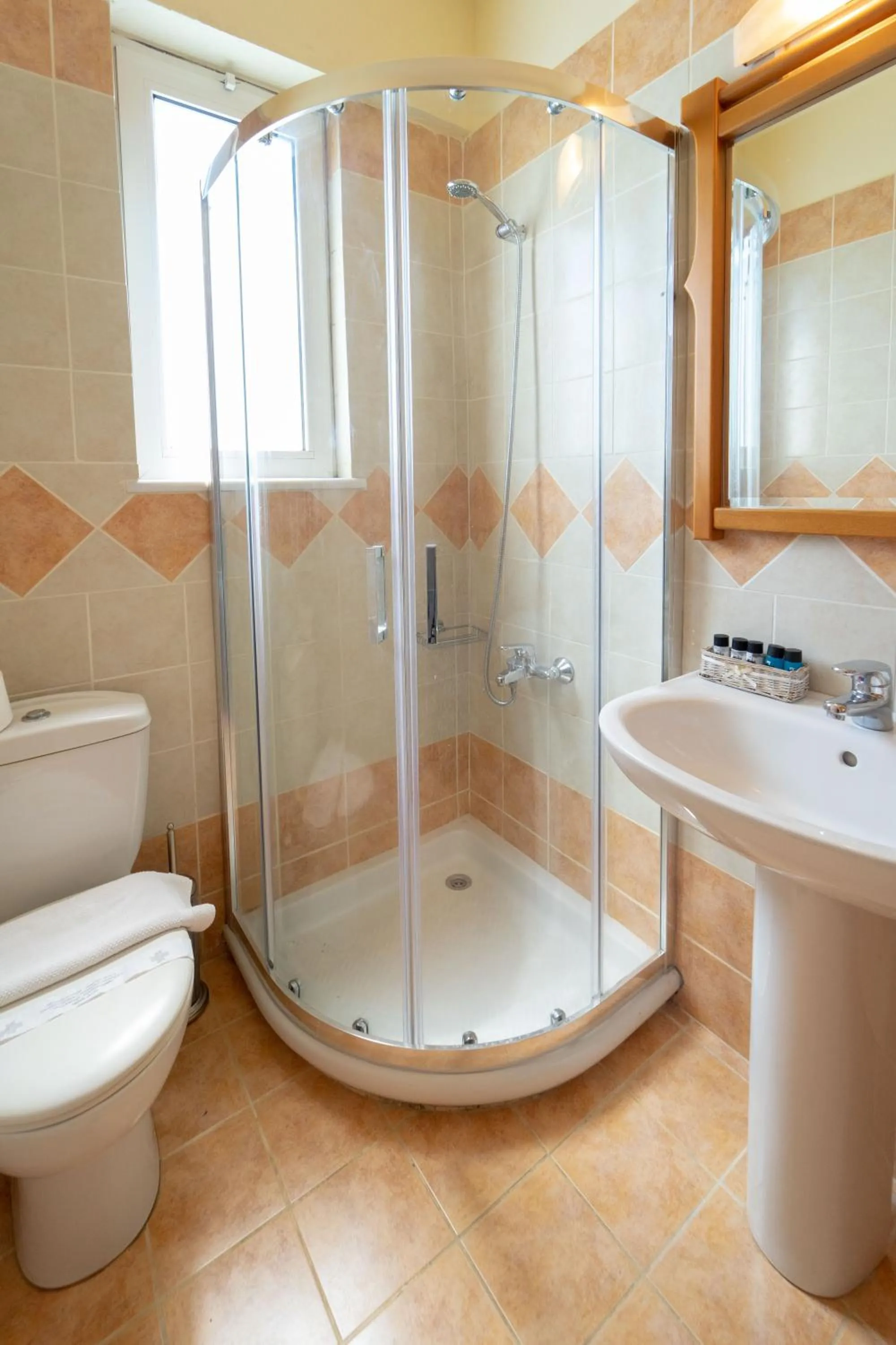 Shower in Futura Hotel