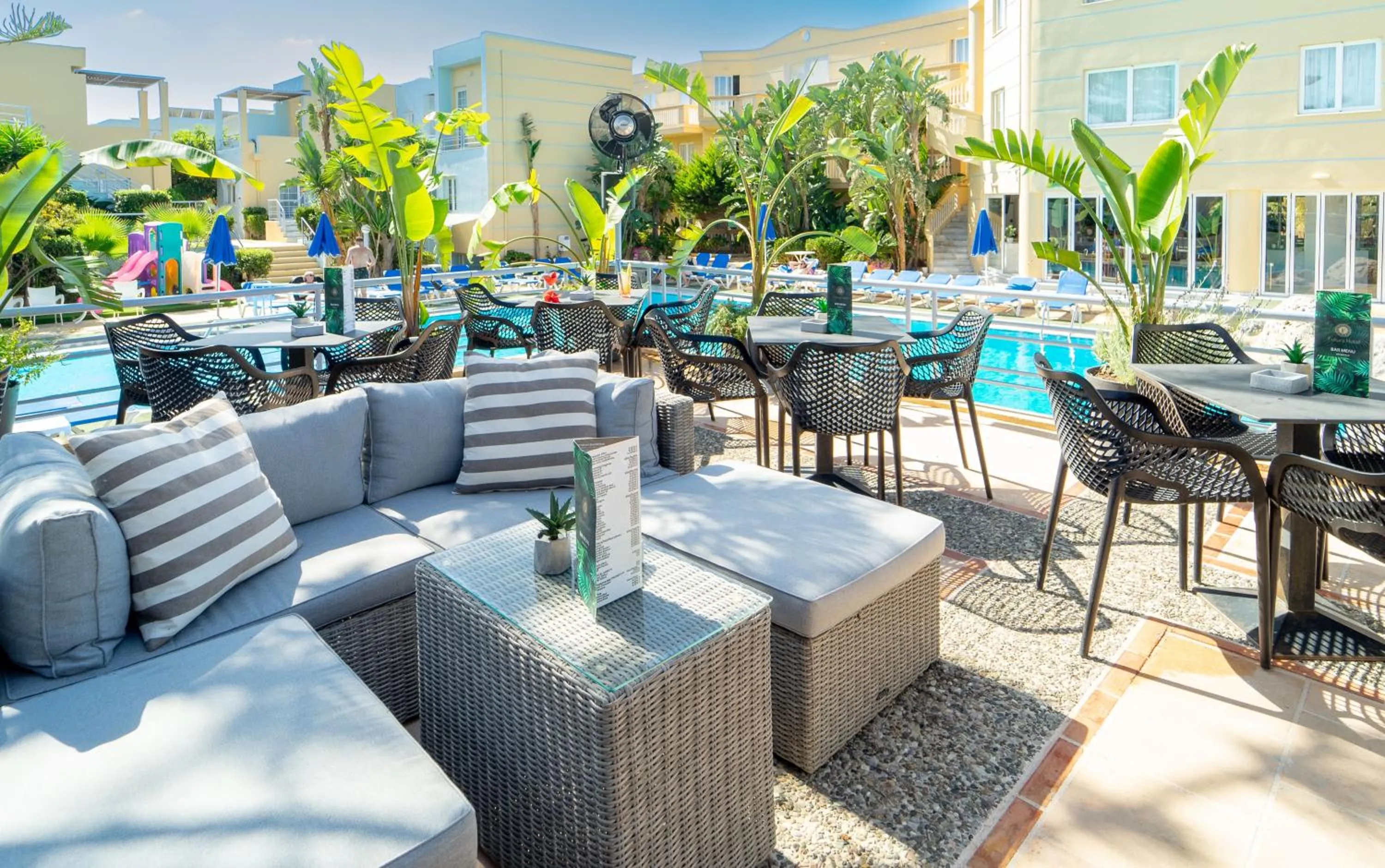 Restaurant/places to eat in Futura Hotel