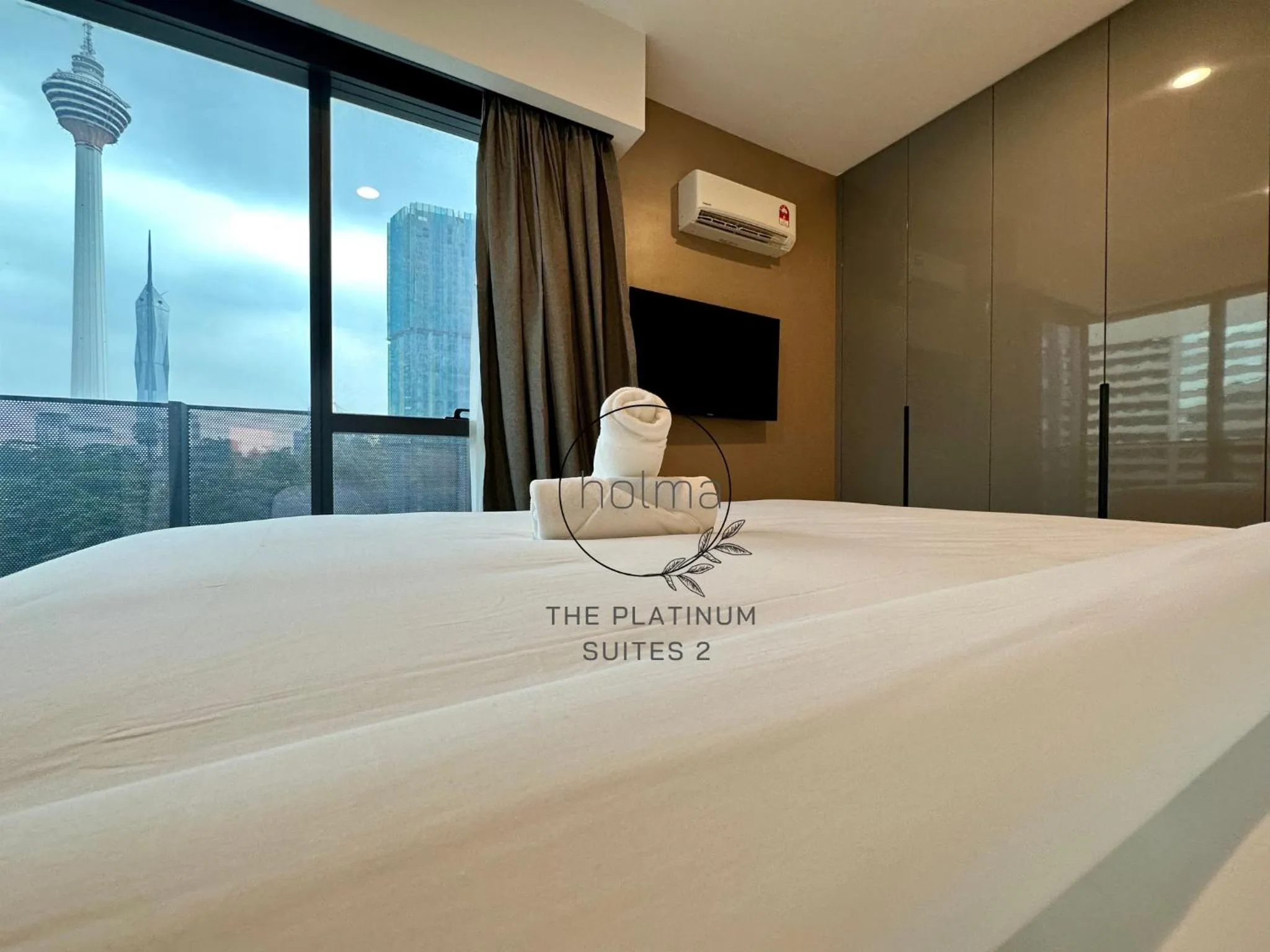 View (from property/room), Bed in The Platinum 2 Kuala Lumpur by HOLMA