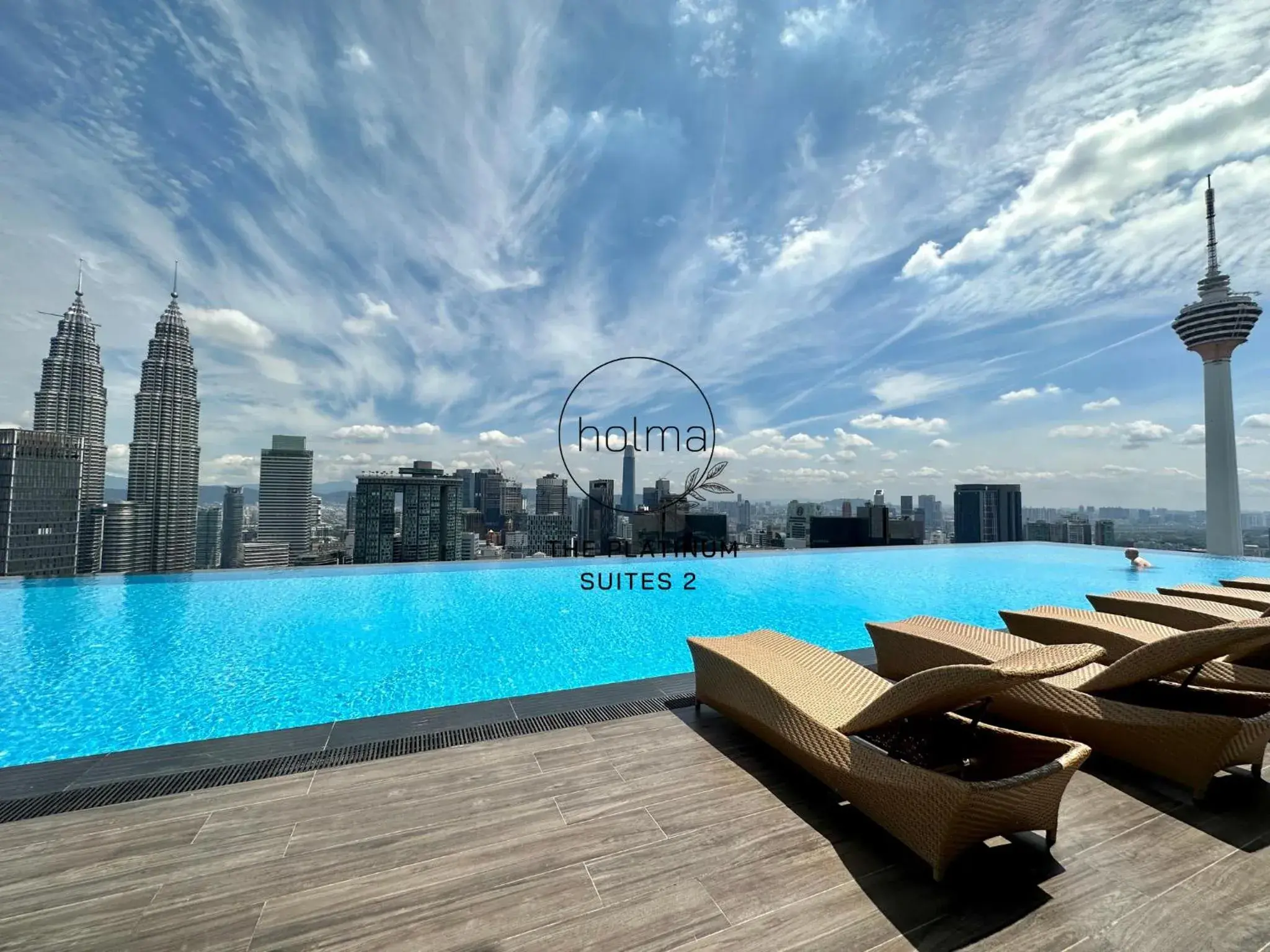 Swimming pool in The Platinum 2 Kuala Lumpur by HOLMA Swimming pool in The Platinum 2 Kuala Lumpur by HOLMA