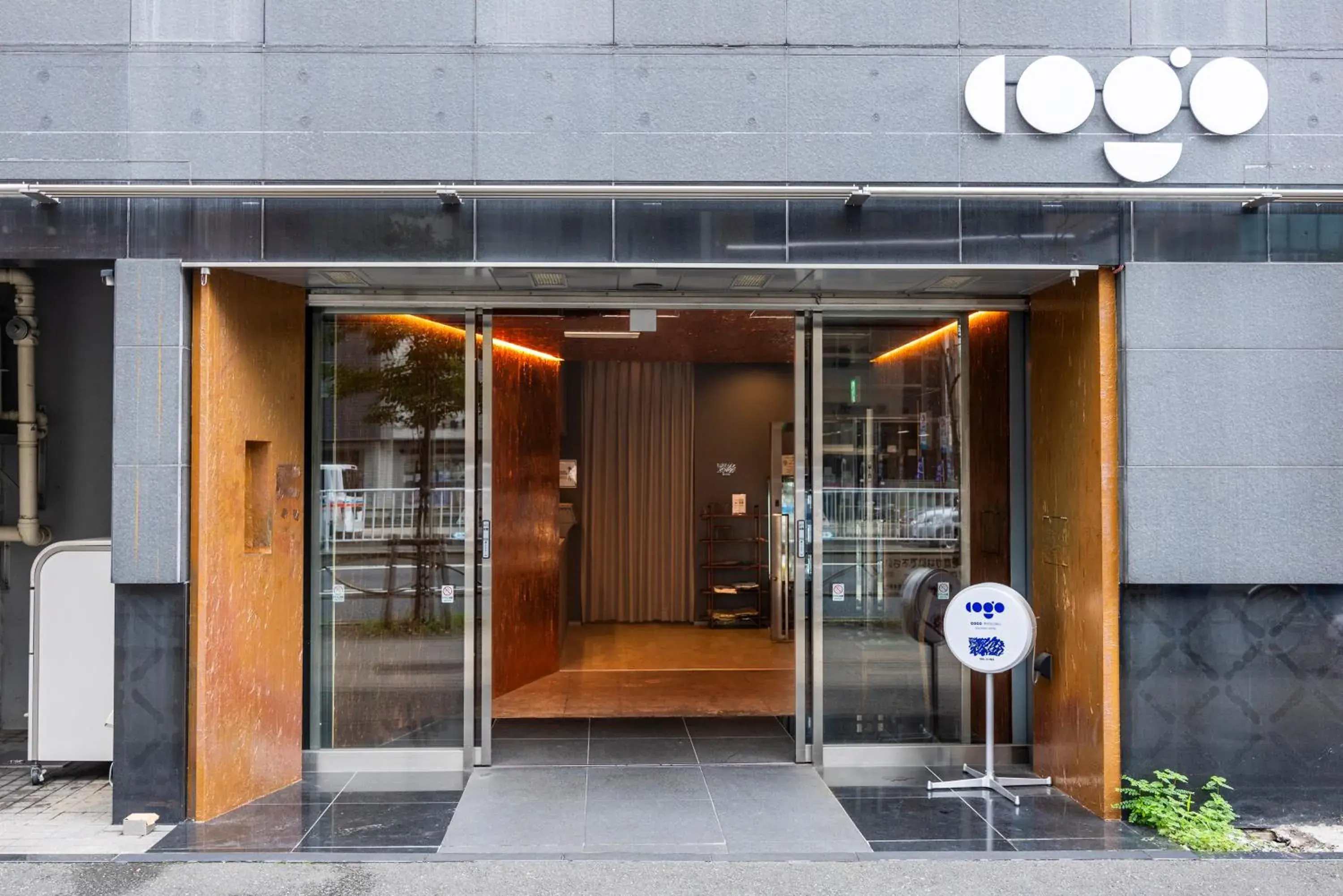 Facade/entrance in COGO Ryogoku Facade/entrance in COGO Ryogoku