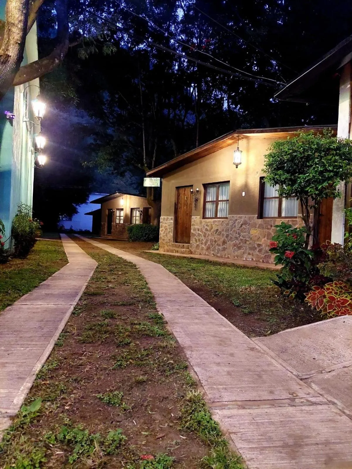 Twin Room - single occupancy in Hotel del Bosque Panajachel